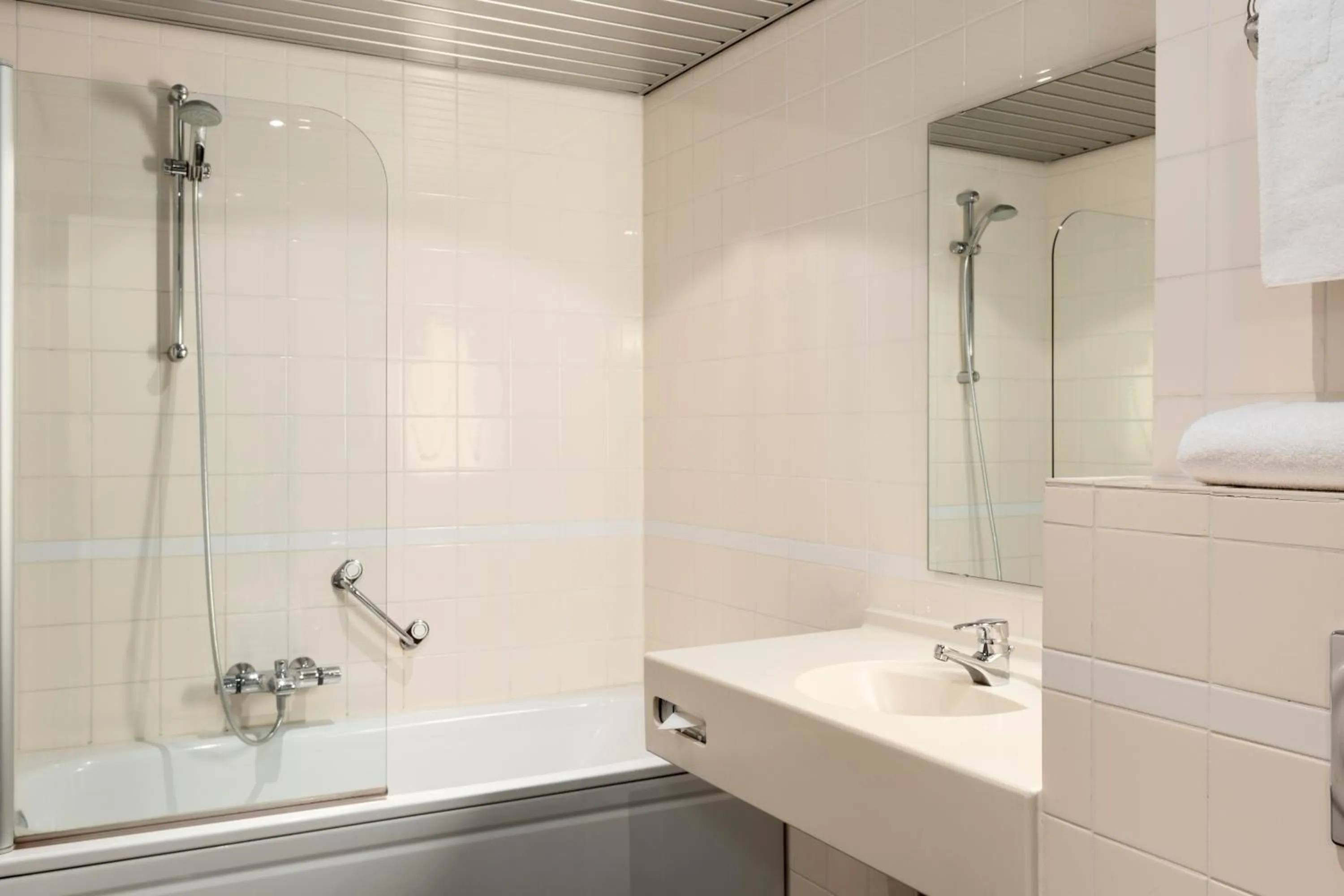 Bathroom in Fletcher Hotel-Restaurant Sparrenhorst-Veluwe