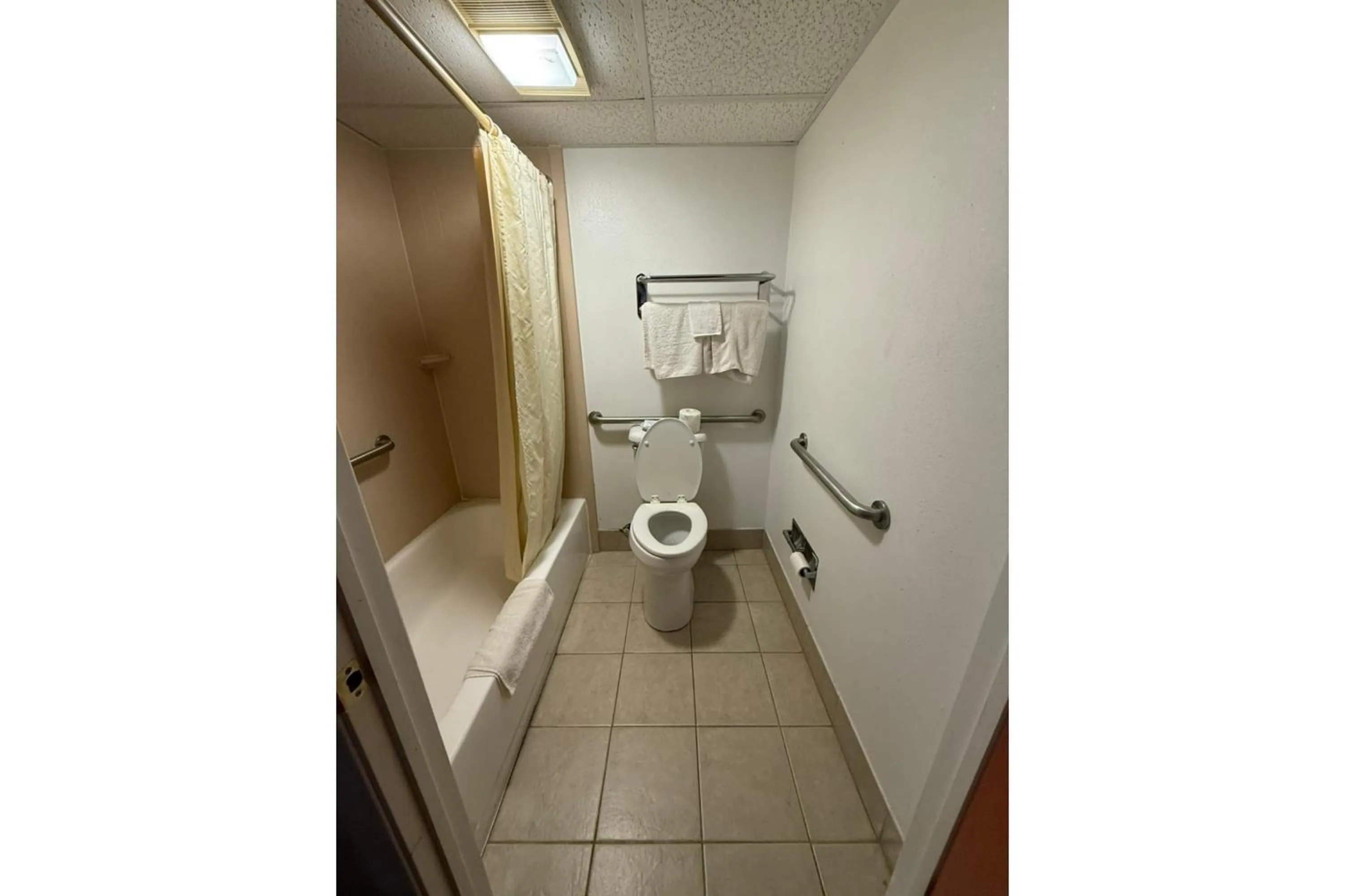 Bathroom in Victorian Inns