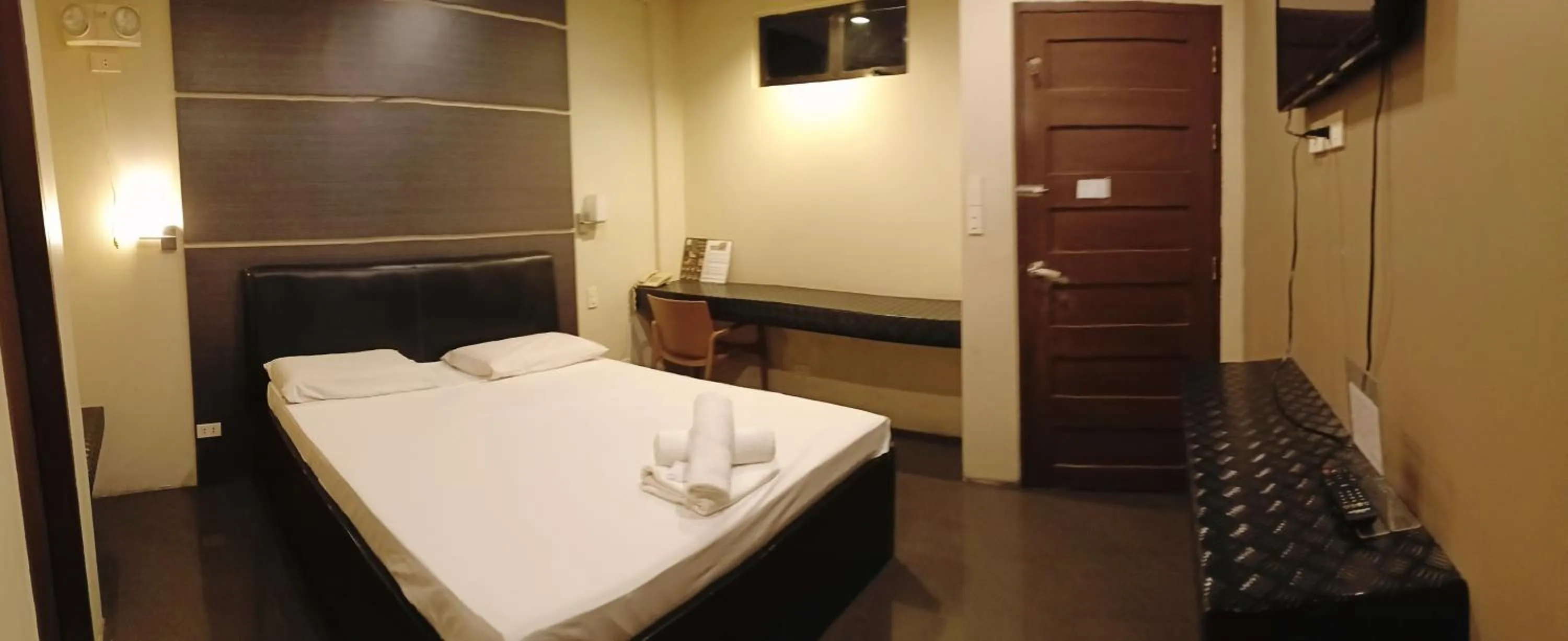 Bed in Westgate Hotel