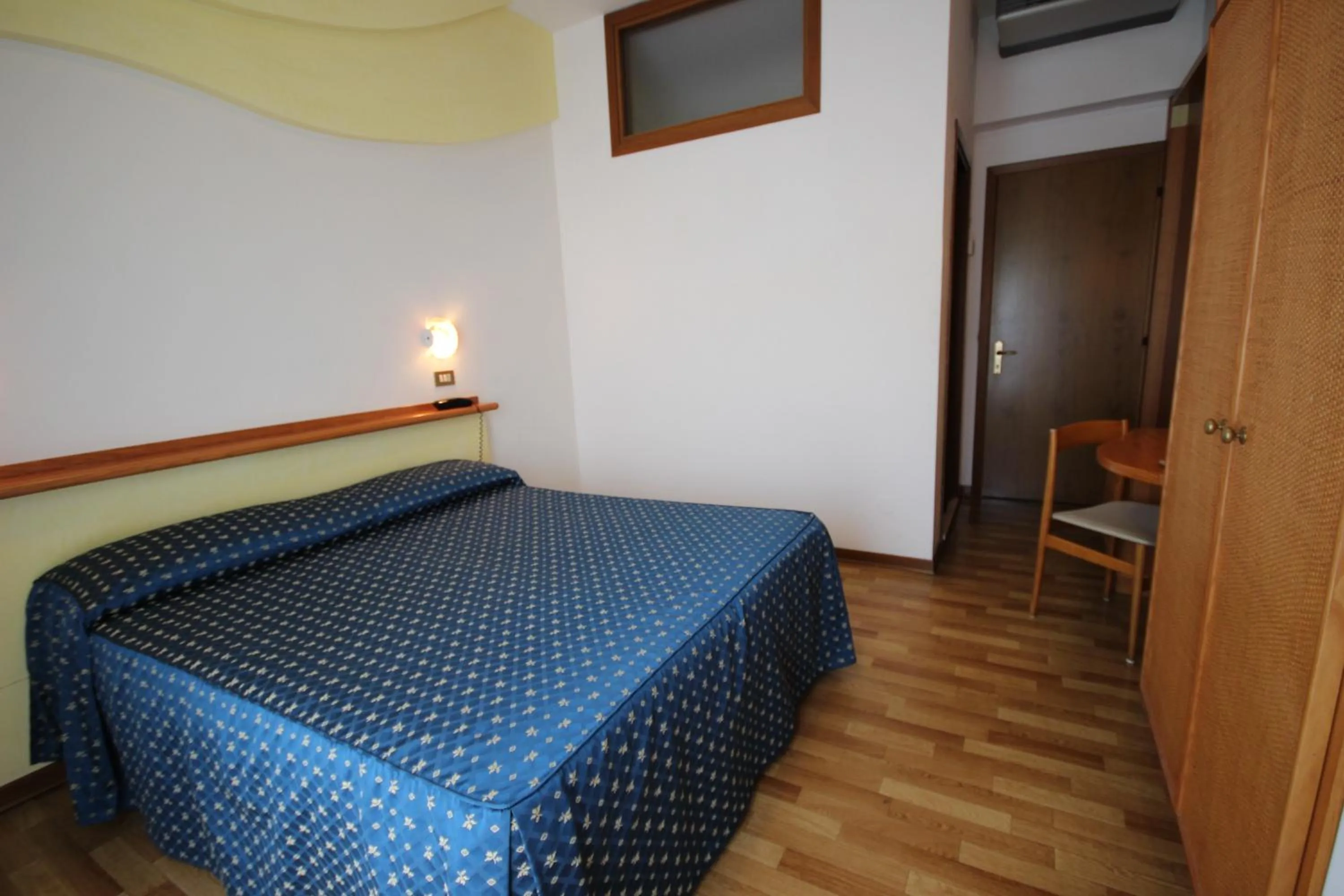 Bedroom, Bed in Hotel Roma