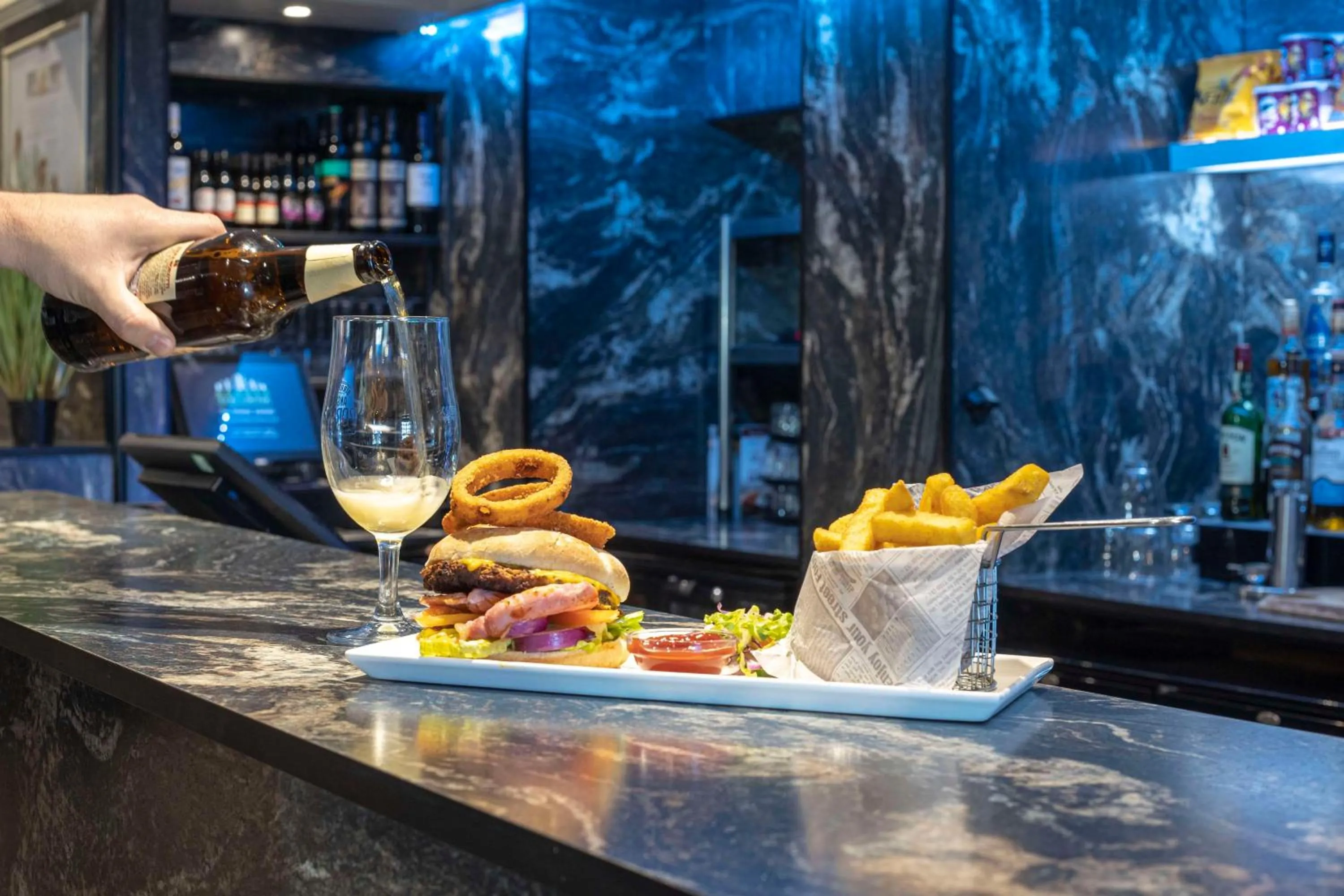 Lounge or bar in Best Western Manor Hotel