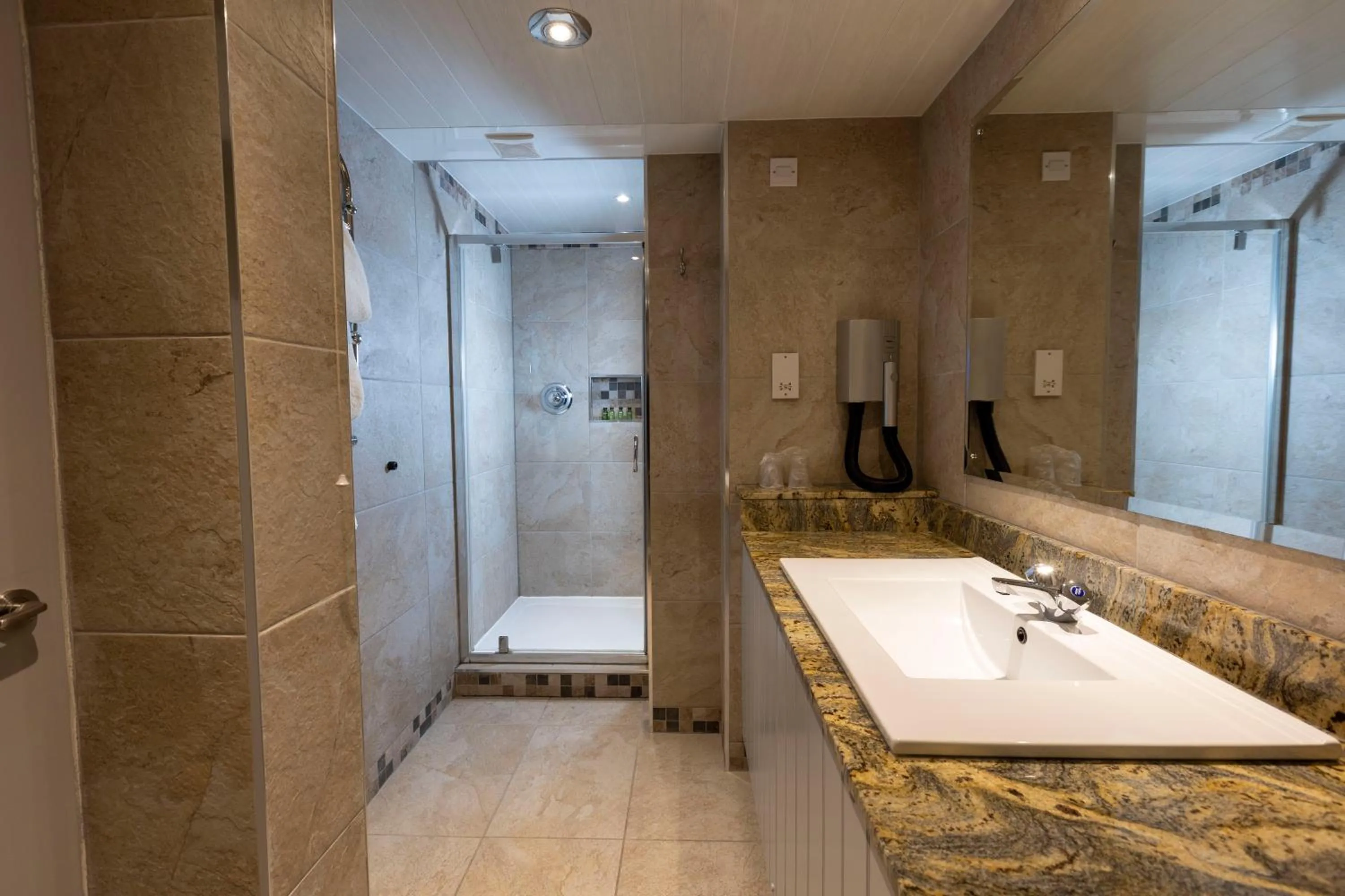 Bathroom in Best Western Manor Hotel