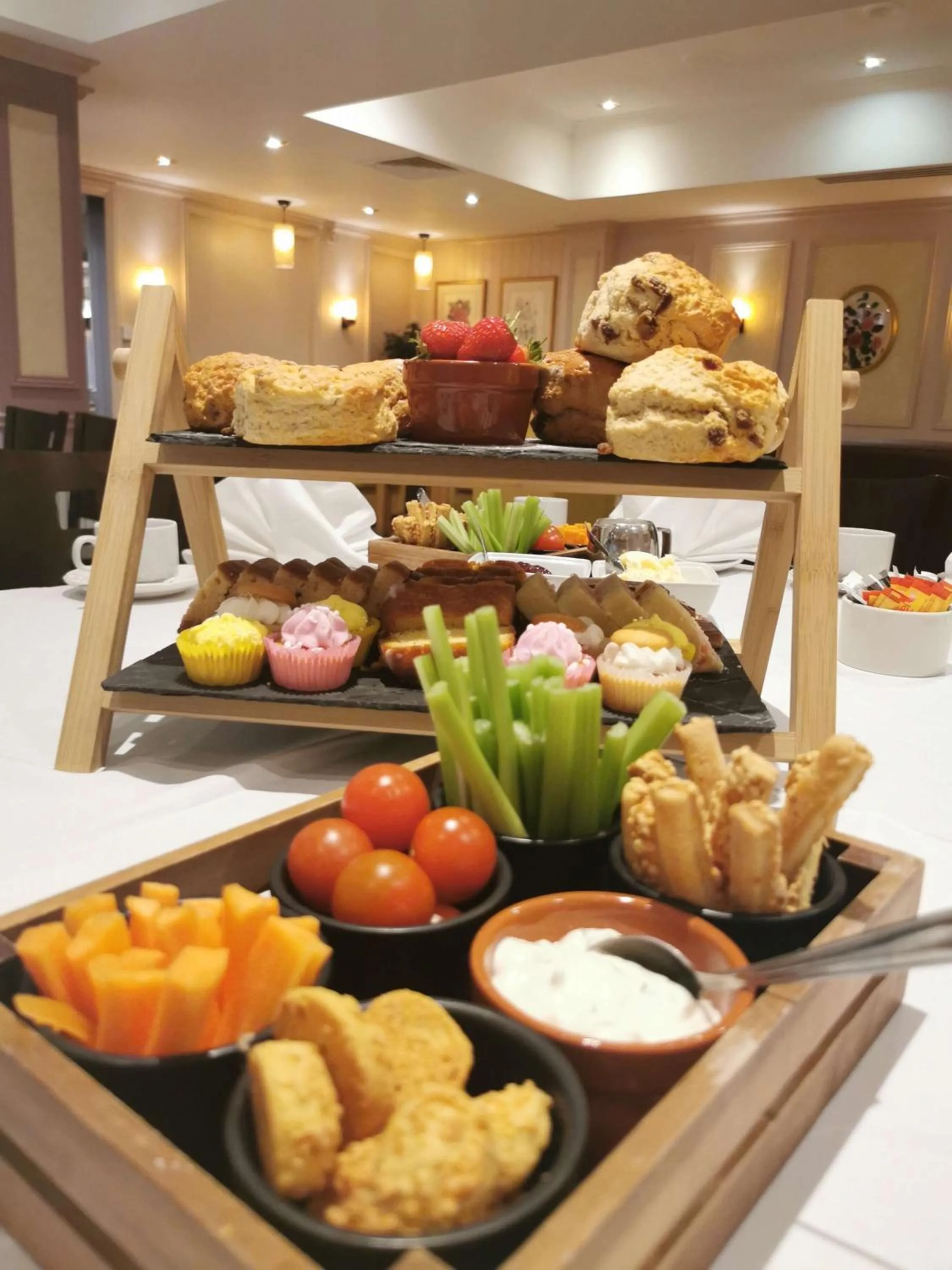 Restaurant/places to eat in Best Western Manor Hotel