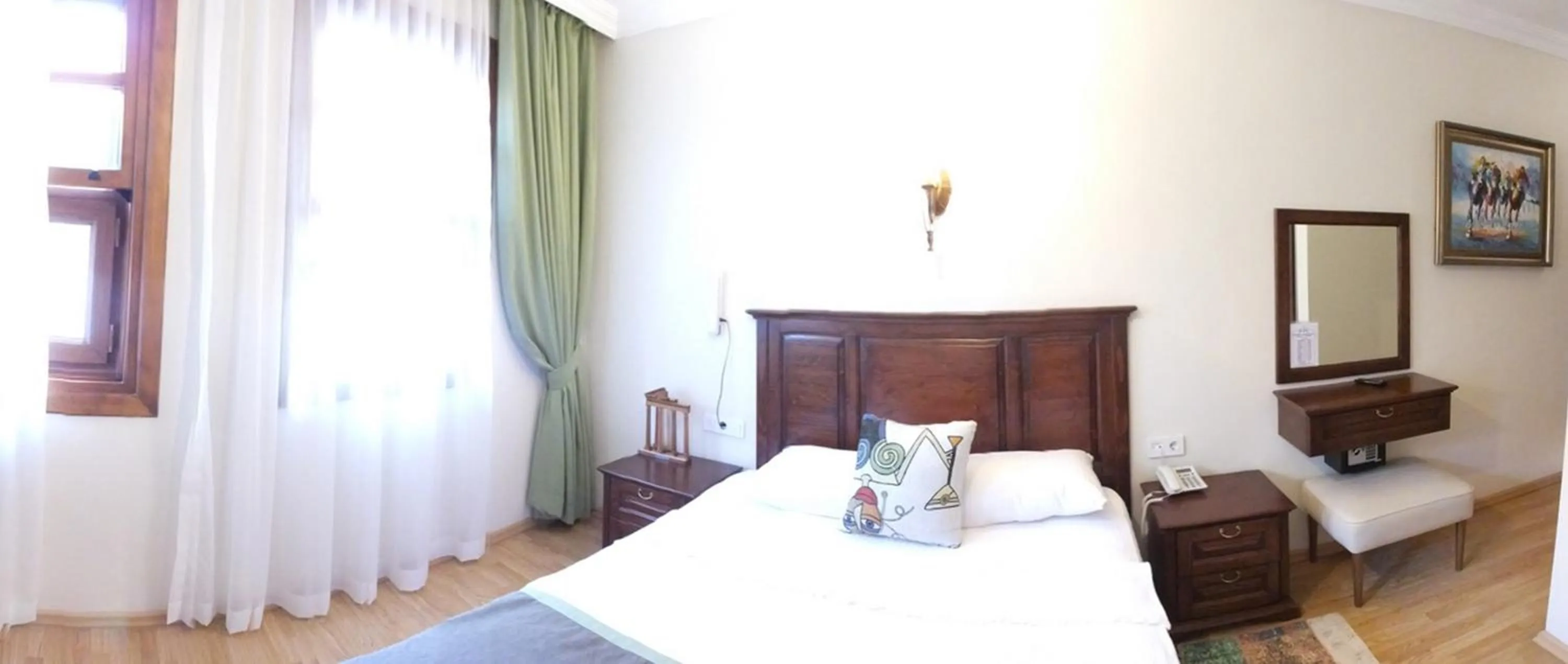 Photo of the whole room, Bed in Hadrian Gate Hotel