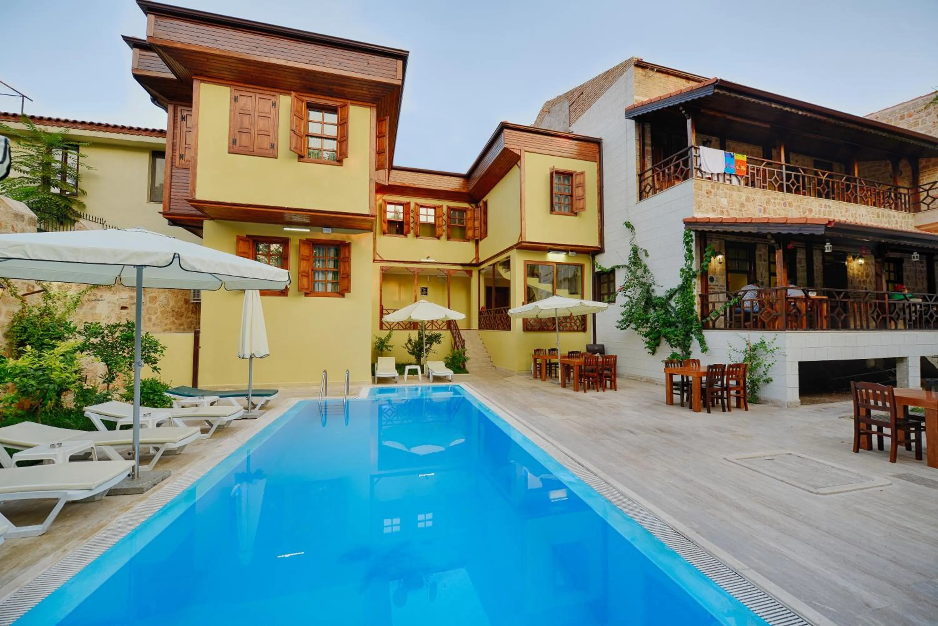 Garden in Hadrian Gate Hotel