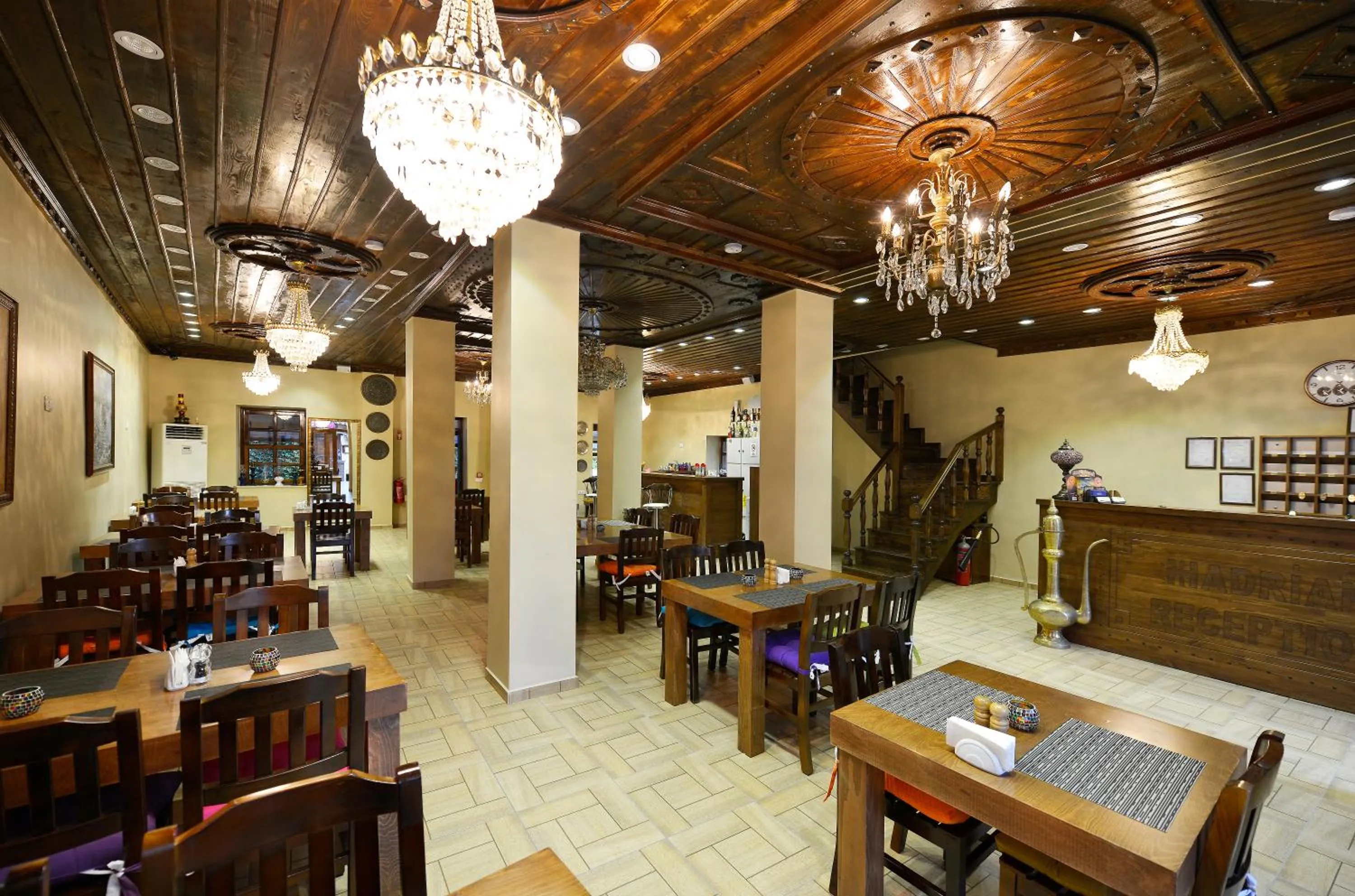 Restaurant/places to eat in Hadrian Gate Hotel