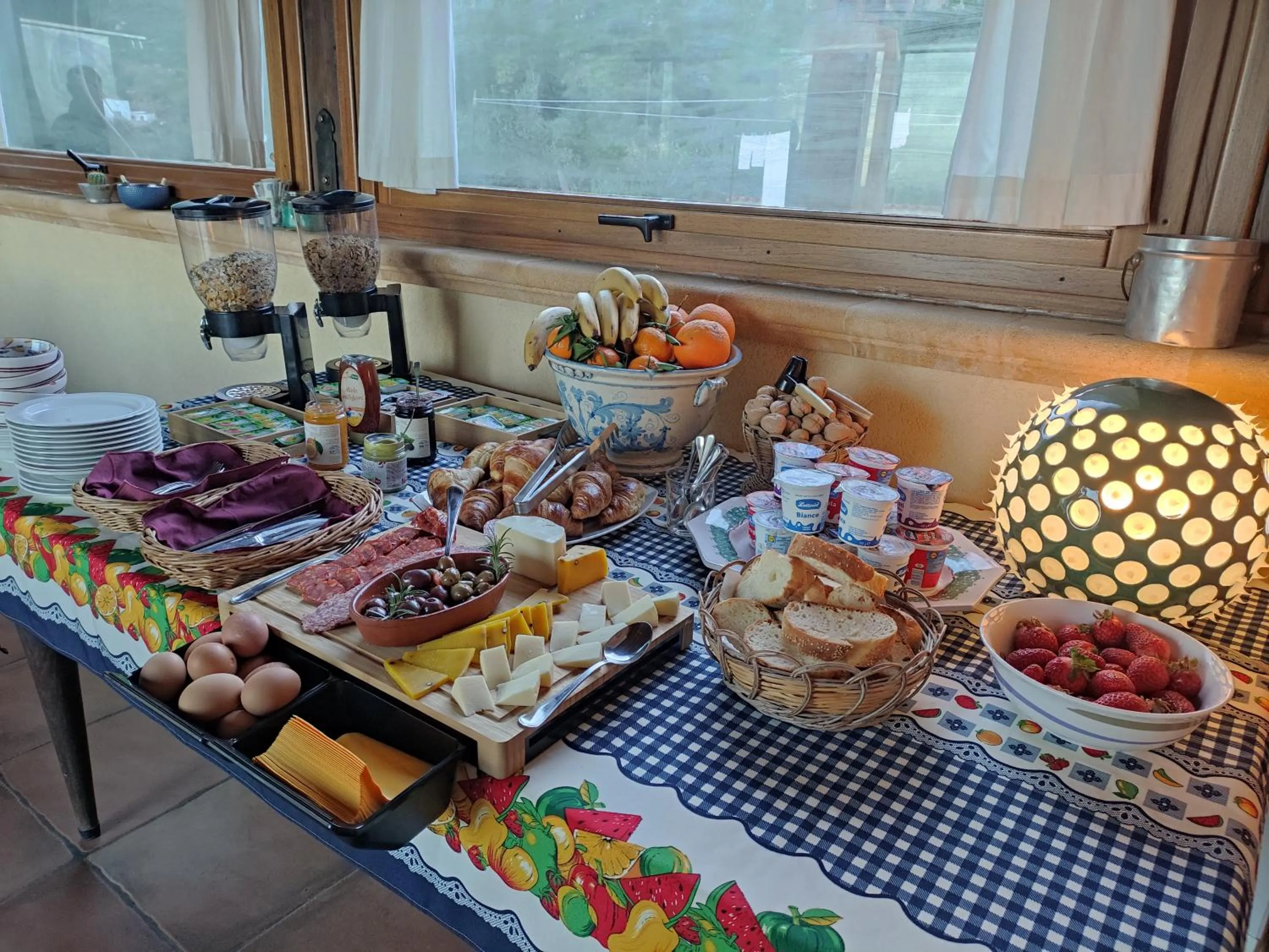 Continental breakfast in Kalura B&B