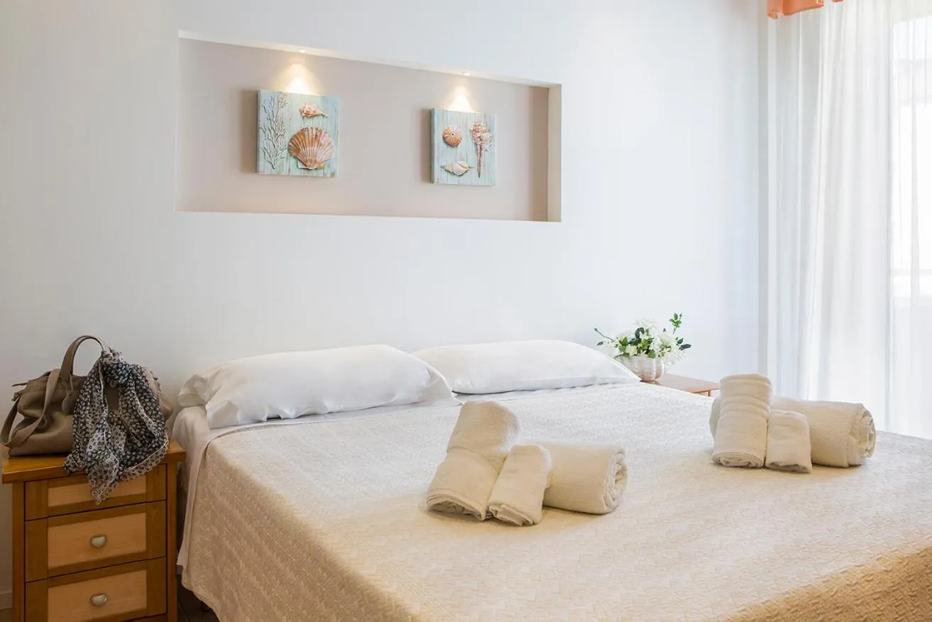 Bed in Hotel Pacific