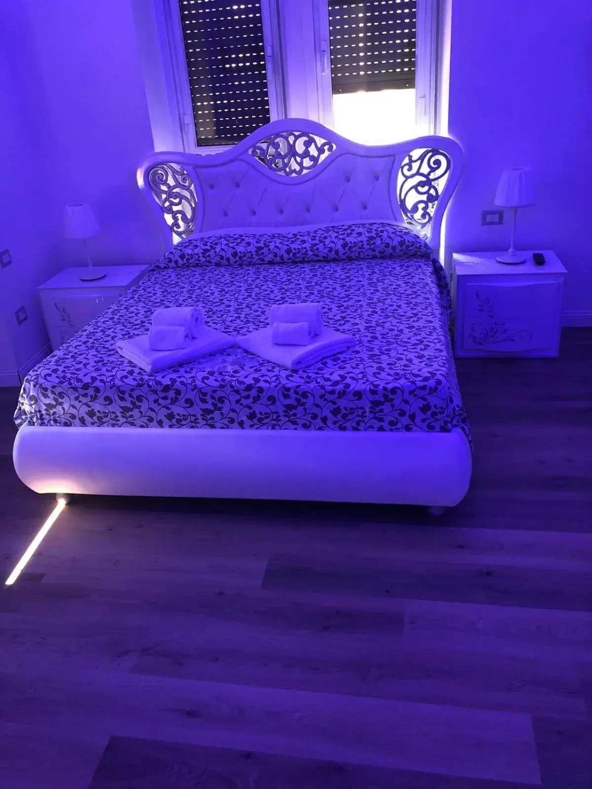 Deluxe Suite with Spa Bath - single occupancy in Messina41 Hotel Deluxe Suite with Spa Bath - single occupancy in Messina41 Hotel