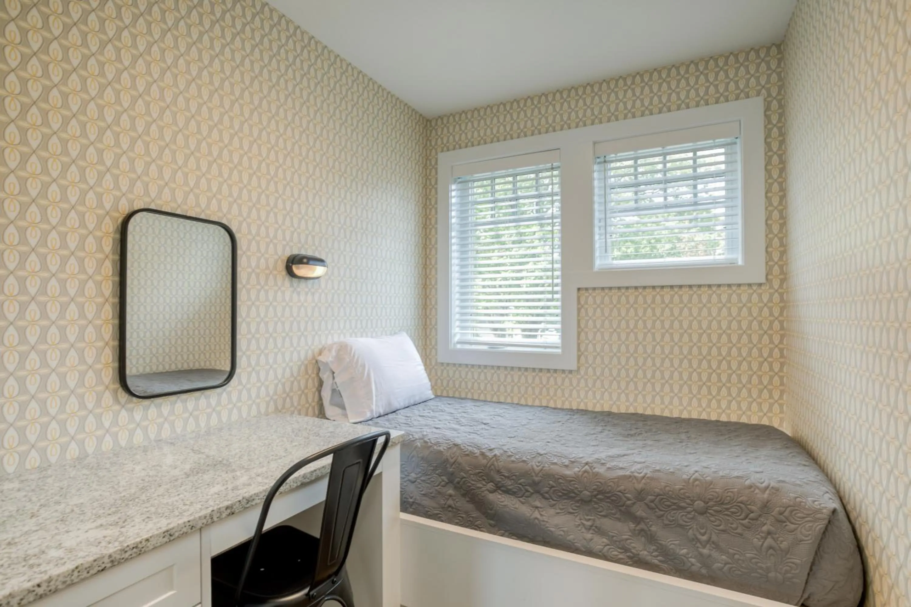 Bed in Lakemore Resort