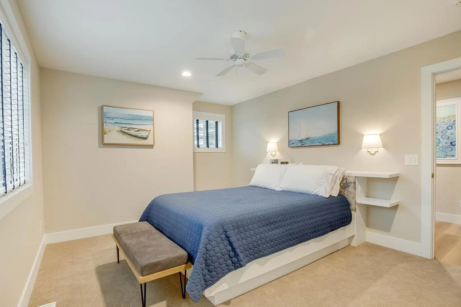 Bed in Lakemore Resort