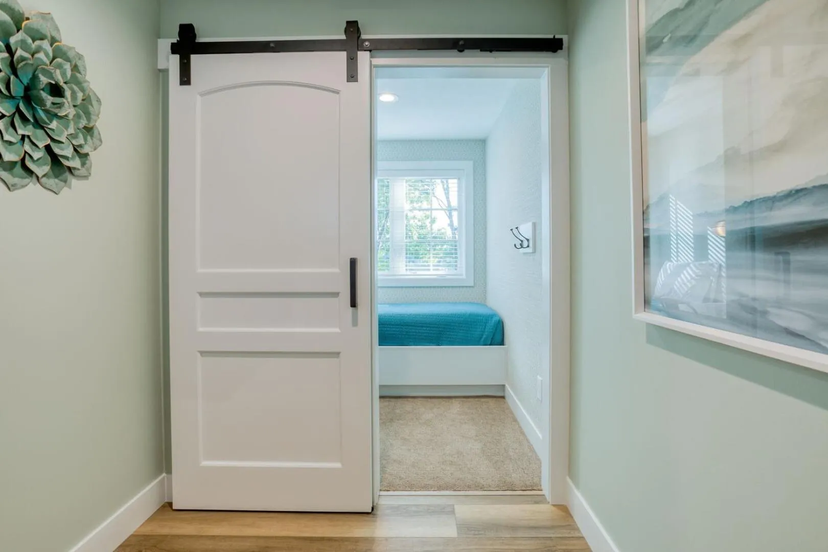 Bed in Lakemore Resort