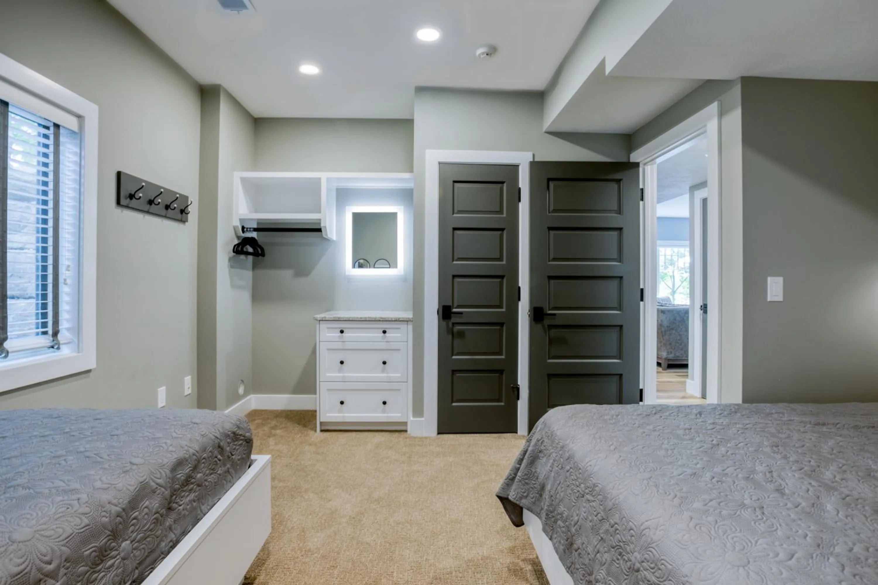 Bed in Lakemore Resort