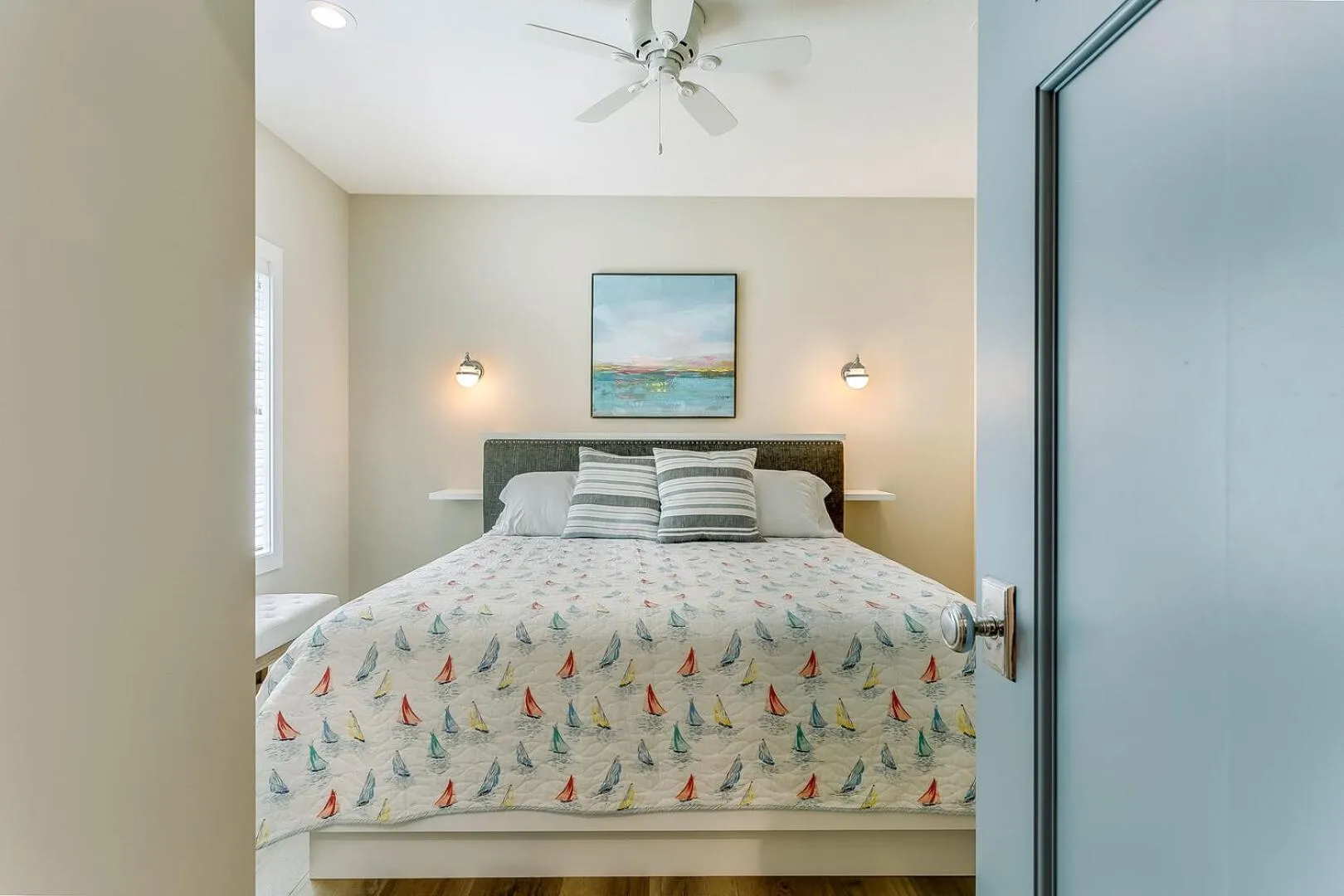 Bed in Lakemore Resort