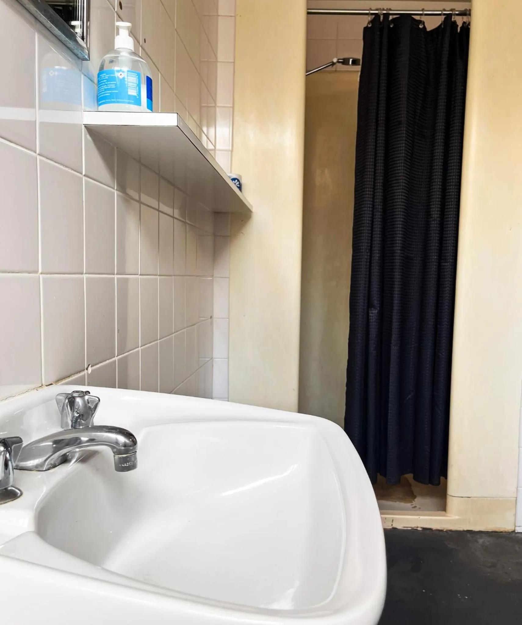 Bathroom in Manjimup Hotel