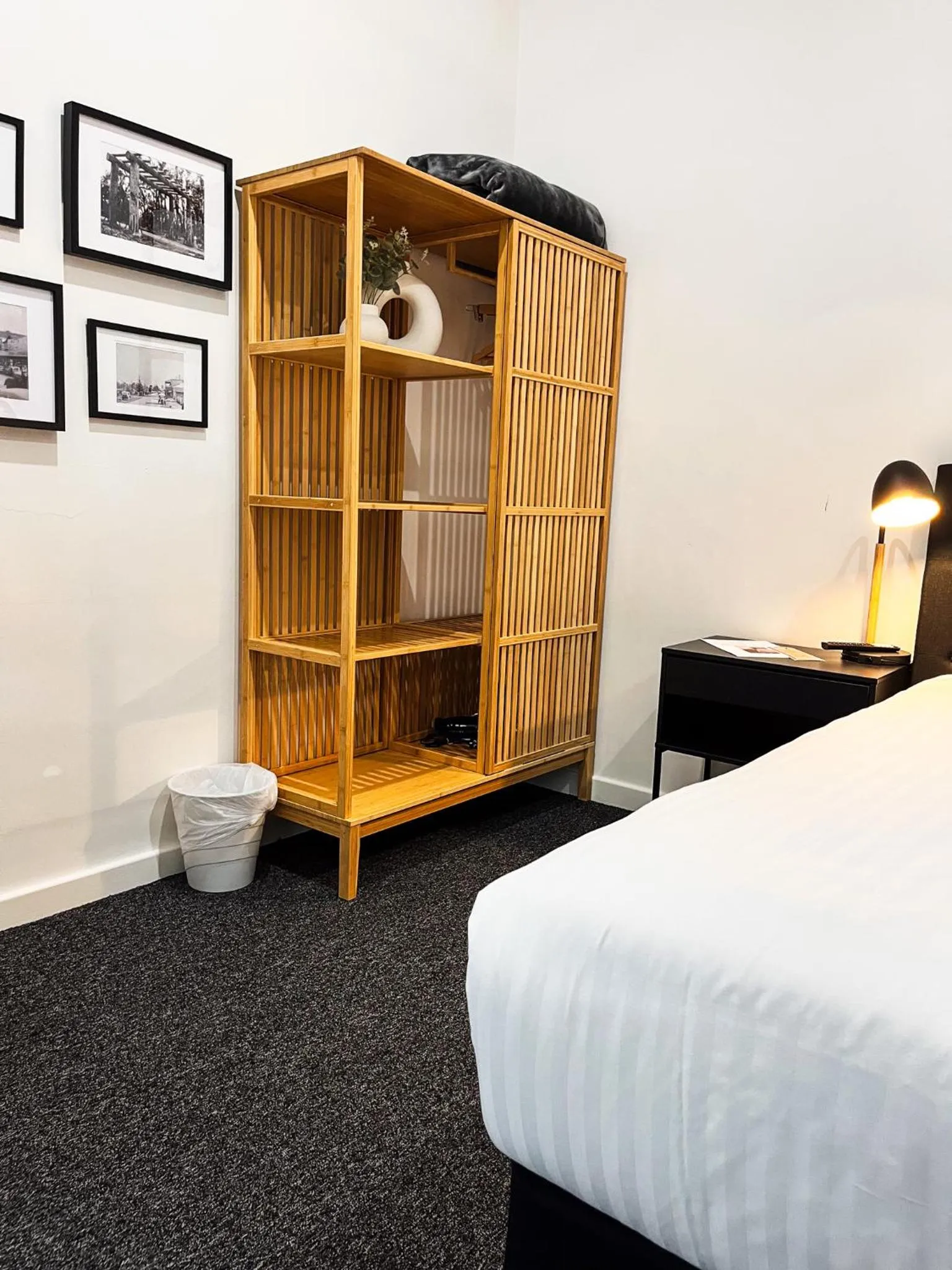 Bedroom, Bed in Manjimup Hotel