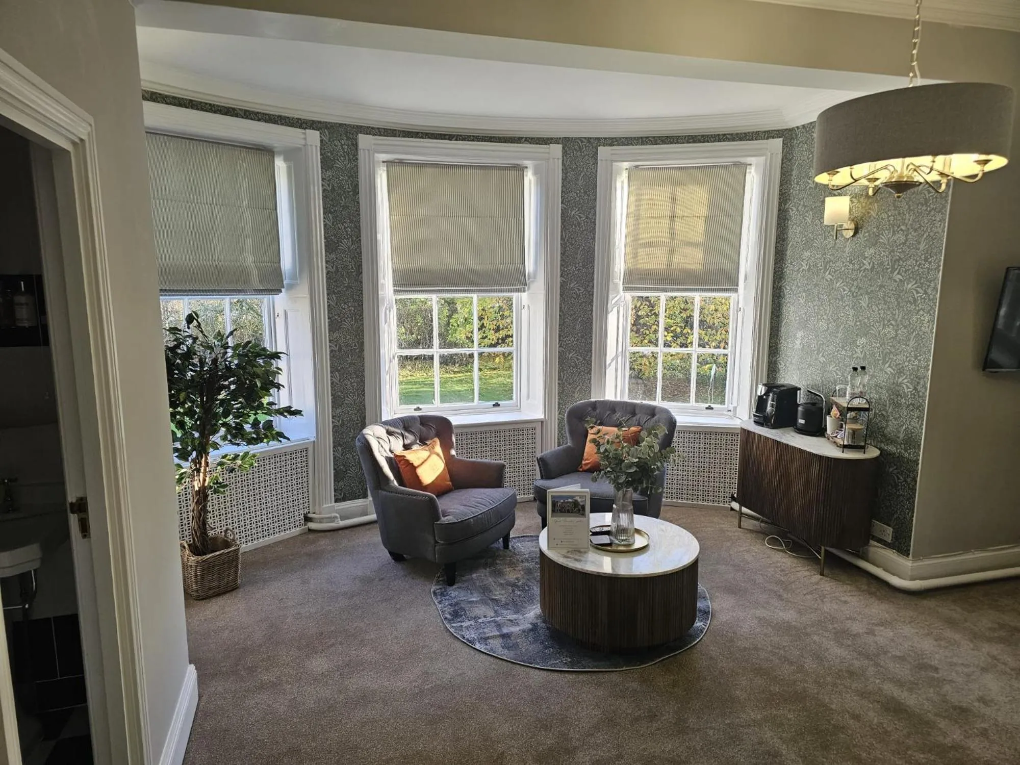Bedroom in Woodland Manor Hotel