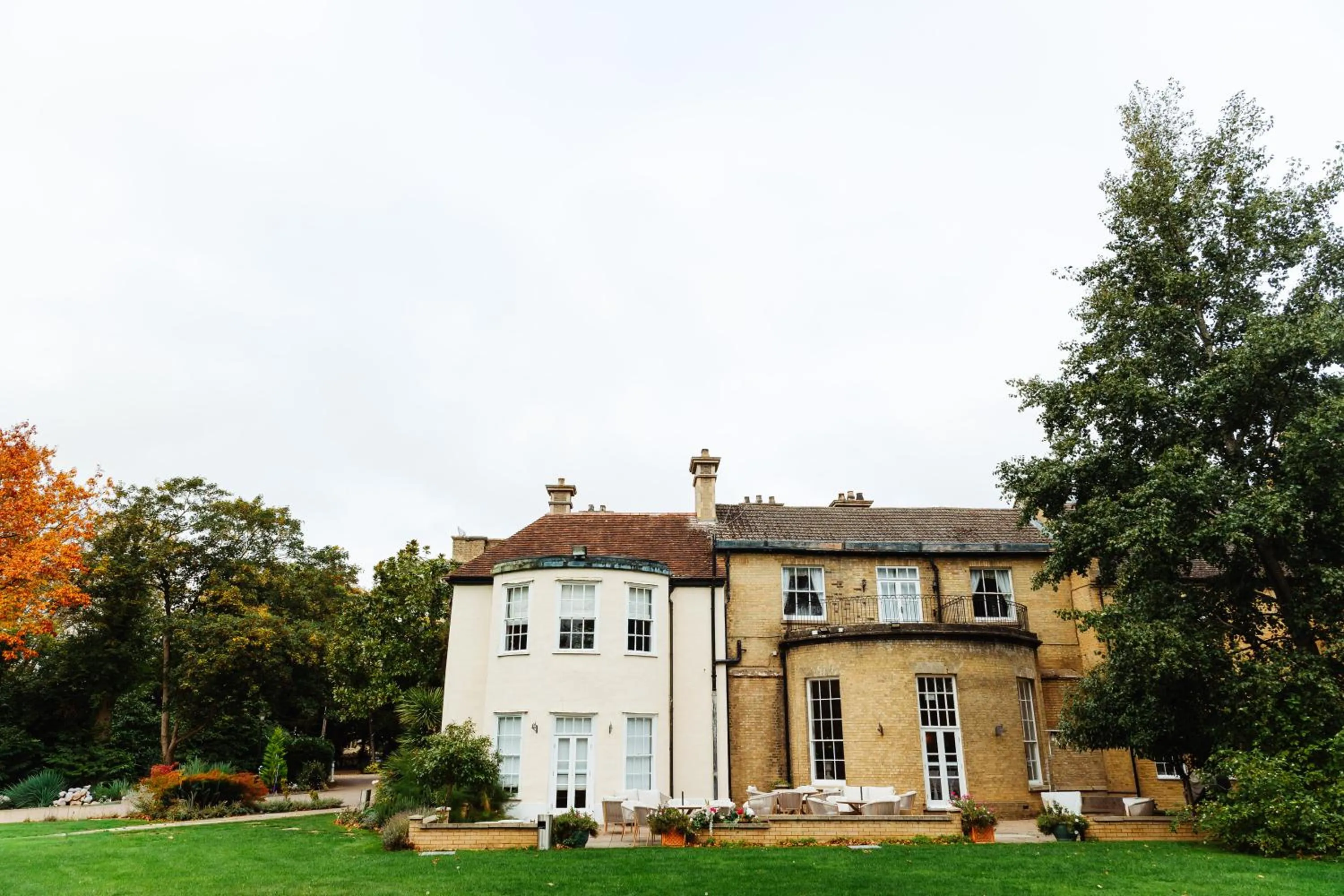 Property building in Woodland Manor Hotel
