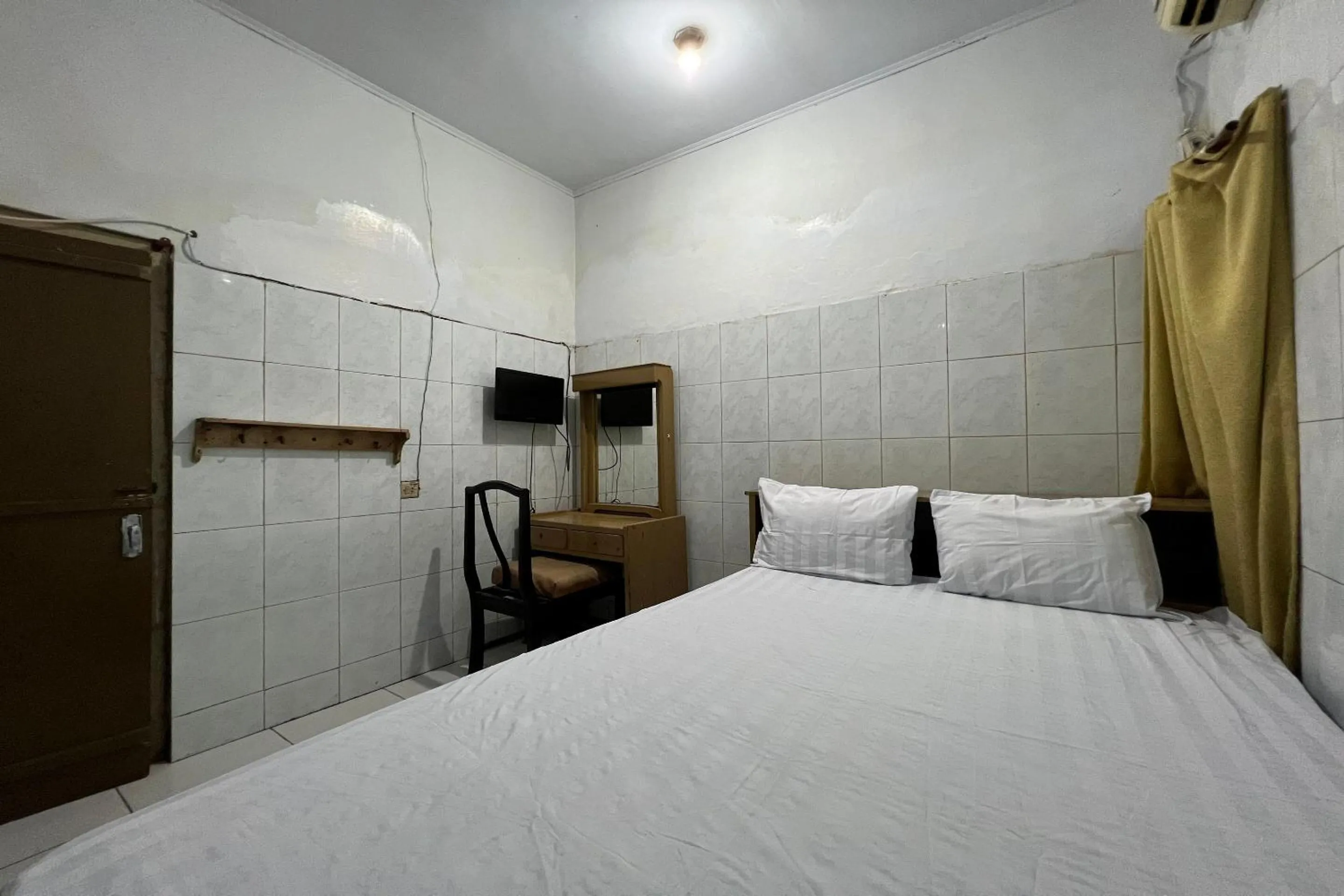Bedroom, Bed in Hotel O Pondok Surya Near Fakultas Teknik Unhas Gowa