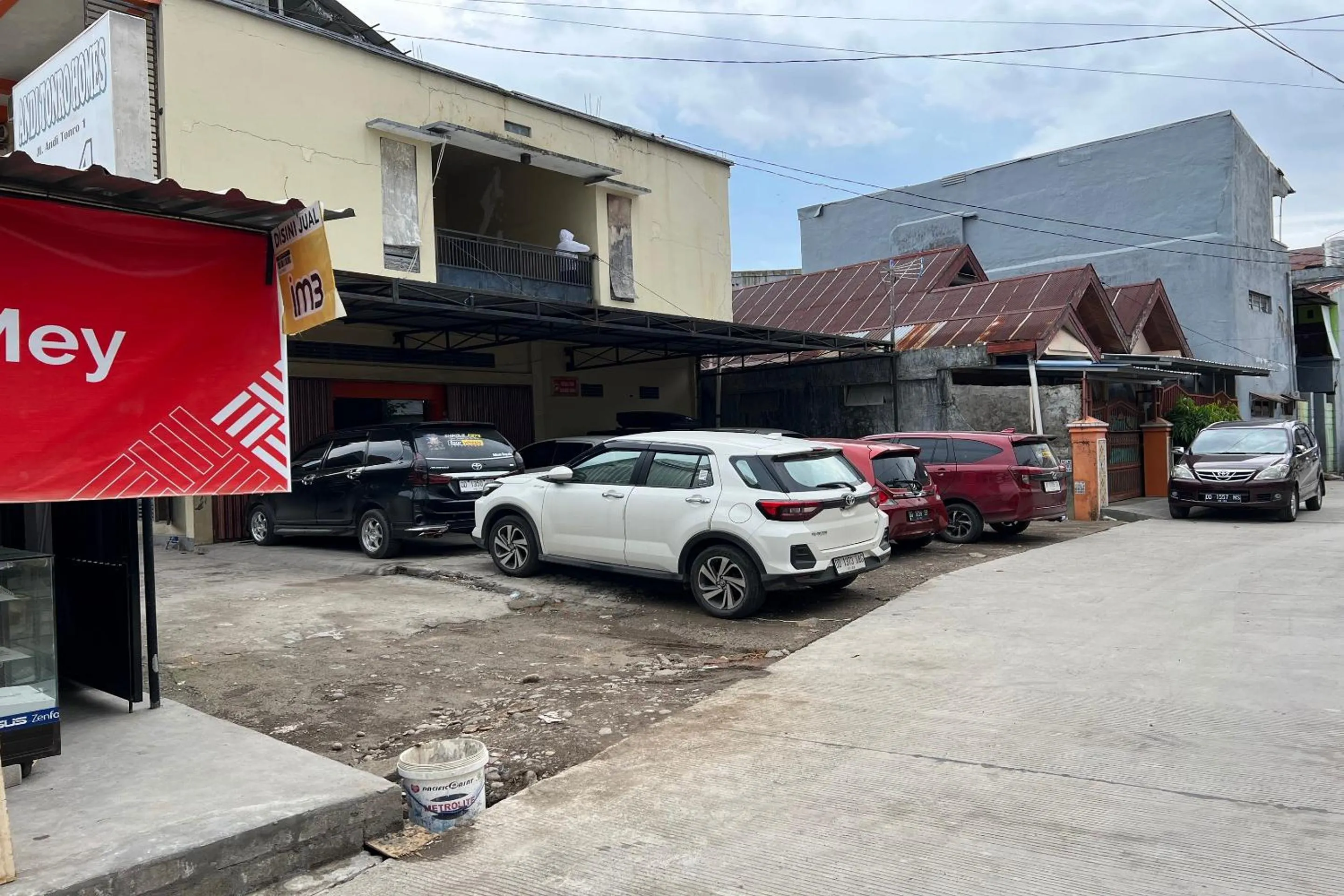 Facade/entrance in Hotel O Pondok Surya Near Fakultas Teknik Unhas Gowa