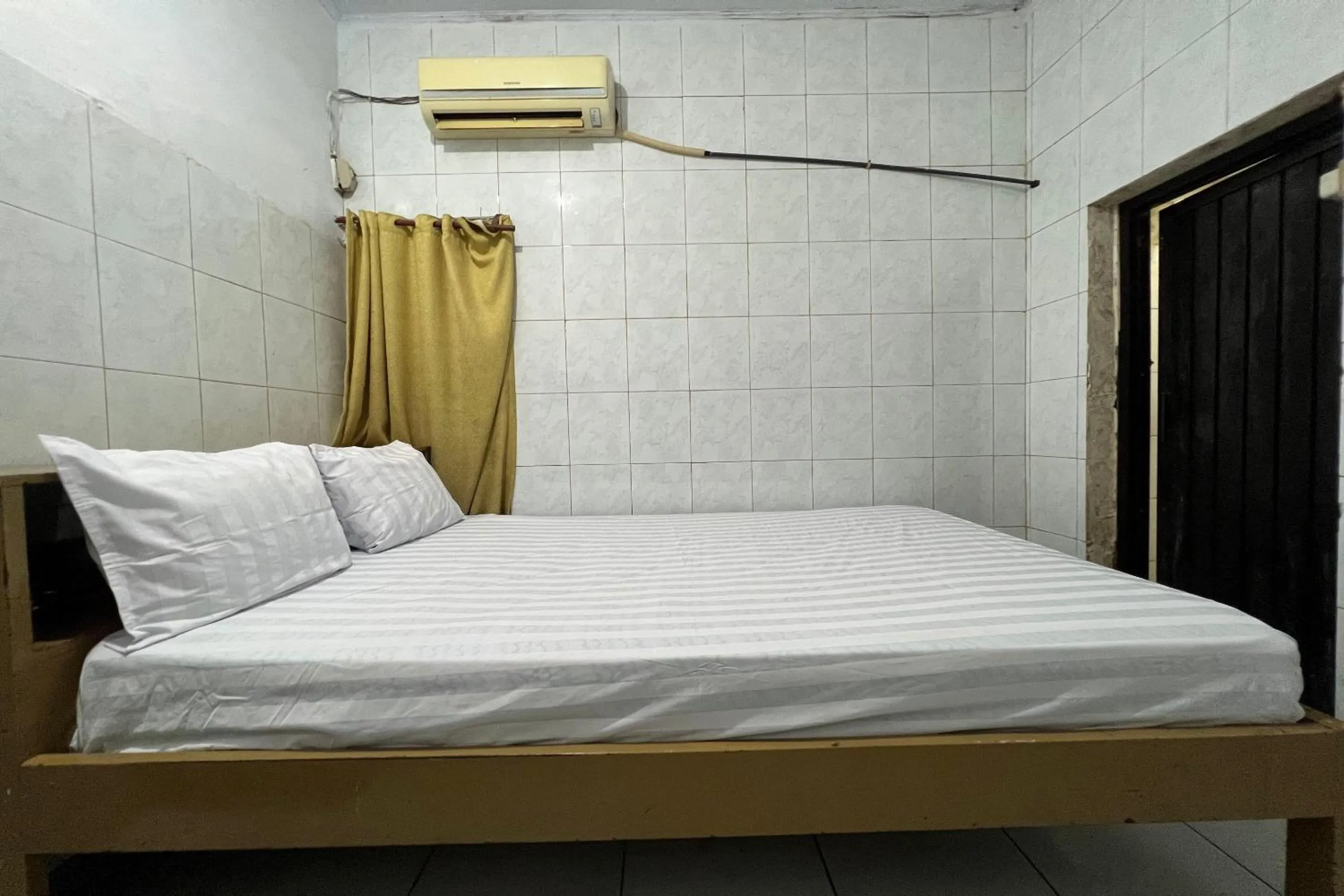 Bedroom, Bed in Hotel O Pondok Surya Near Fakultas Teknik Unhas Gowa