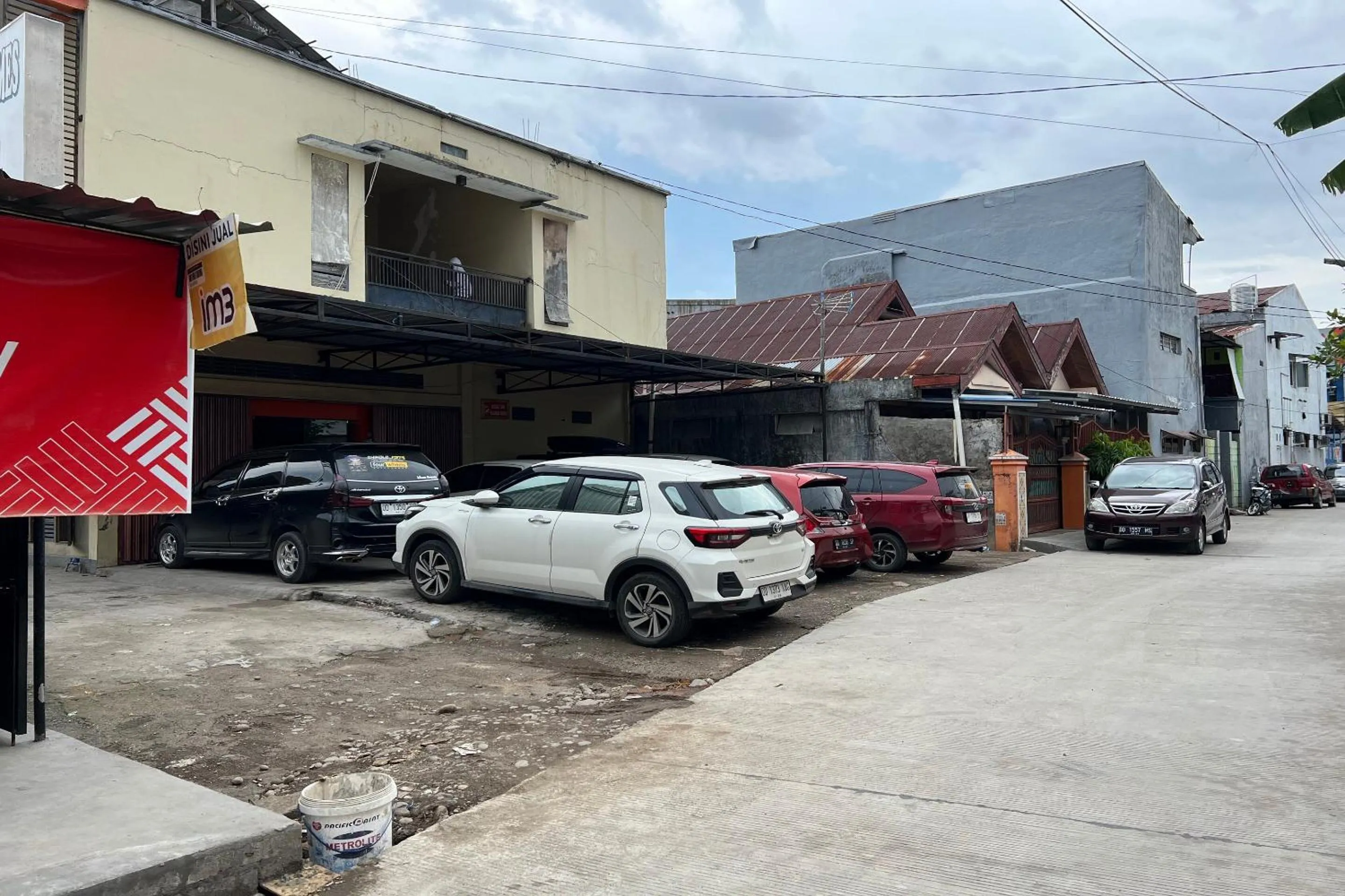 Facade/entrance in Hotel O Pondok Surya Near Fakultas Teknik Unhas Gowa