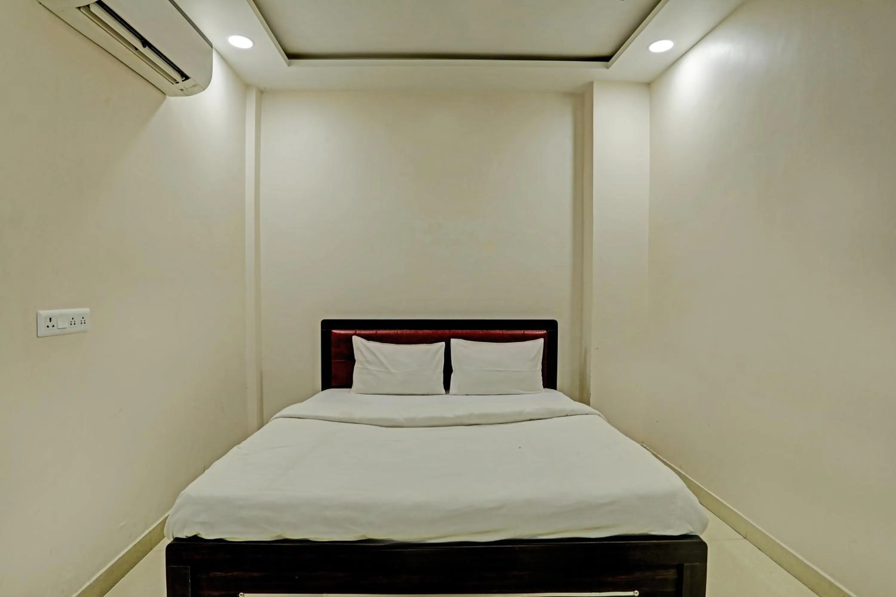 Lobby or reception, Bed in Super Hotel O Solam Inn