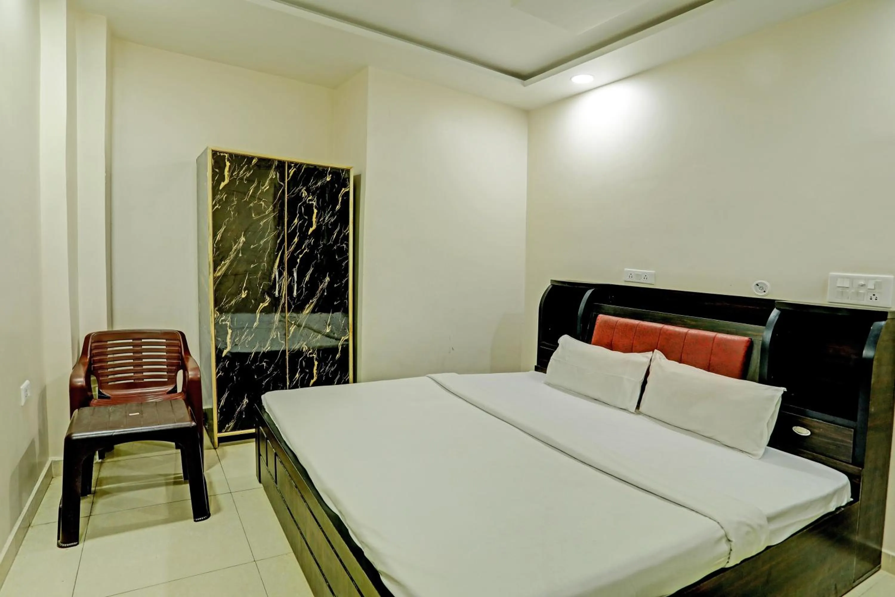 Bedroom, Bed in Super Hotel O Solam Inn