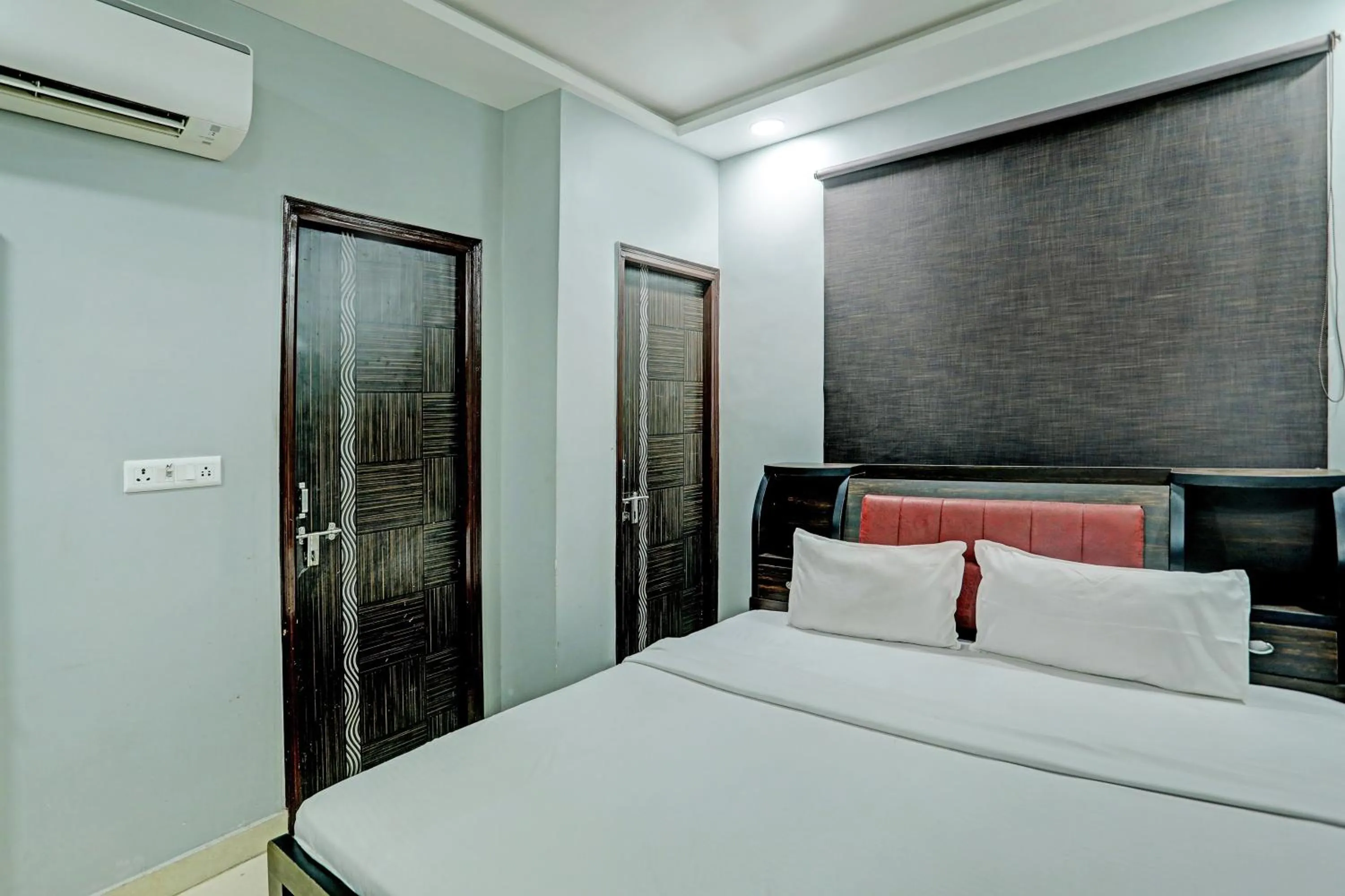 Bedroom in Super Hotel O Solam Inn