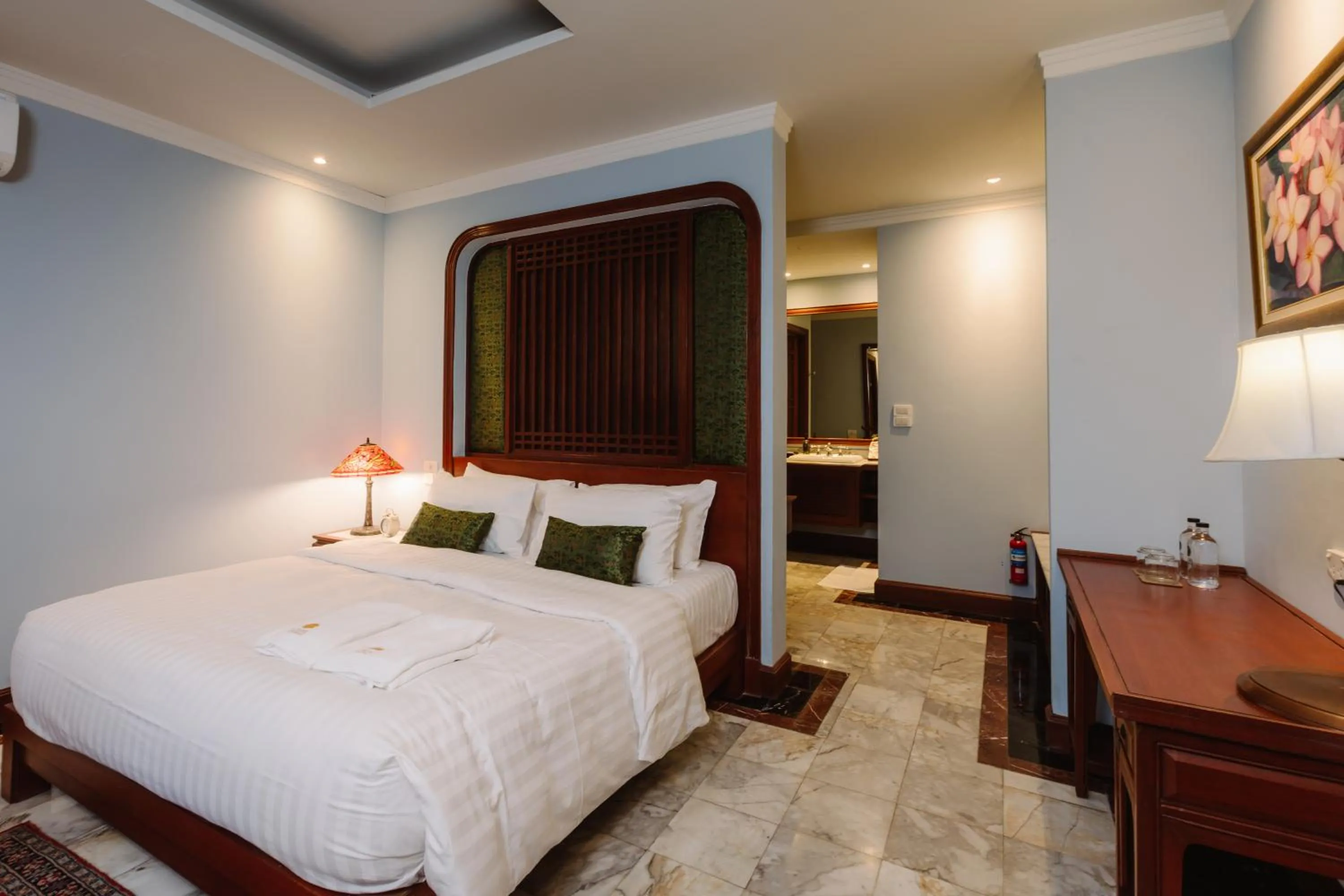 Bed in Lunar Mansion Hotel