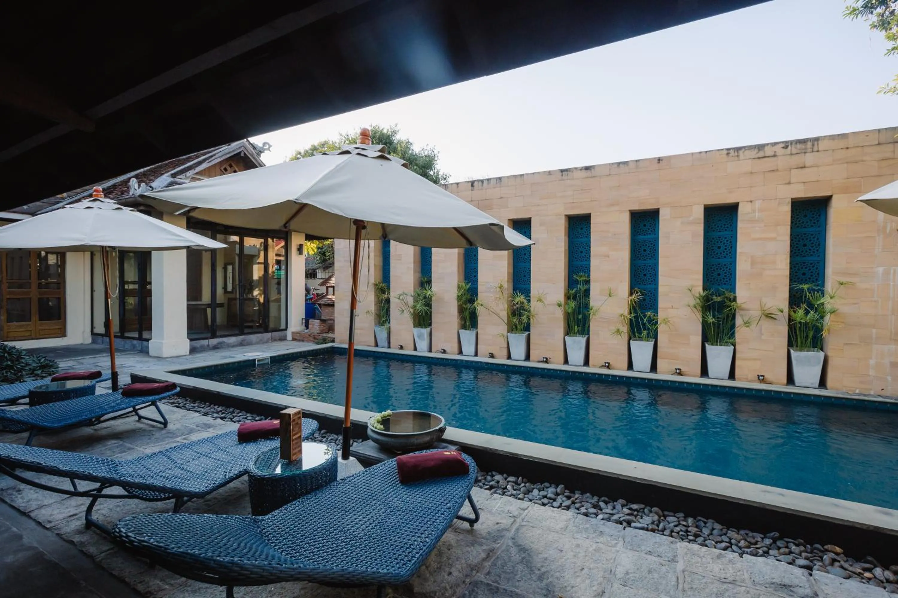 Swimming pool in Lunar Mansion Hotel