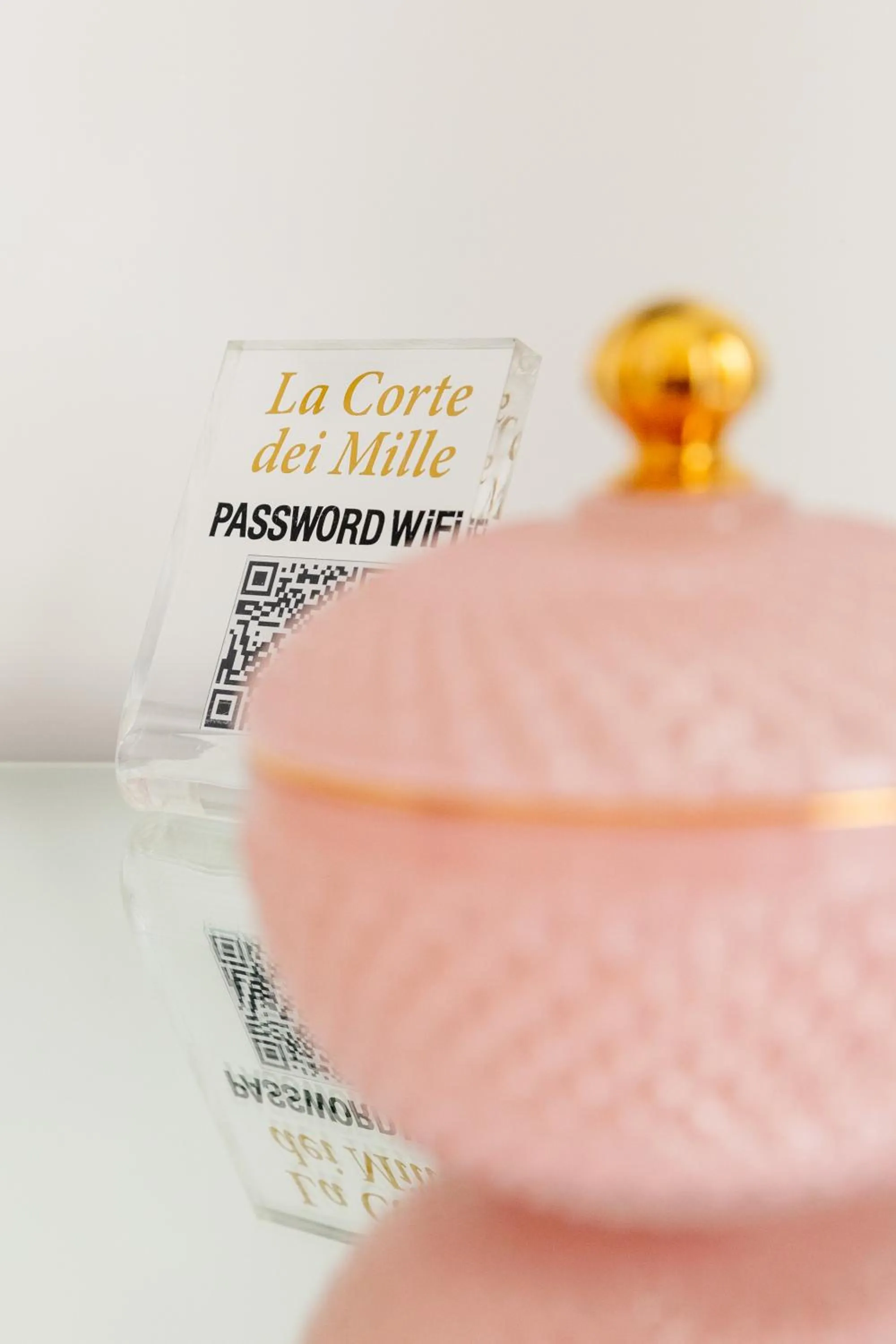 Text overlay in La Corte dei Mille Luxury