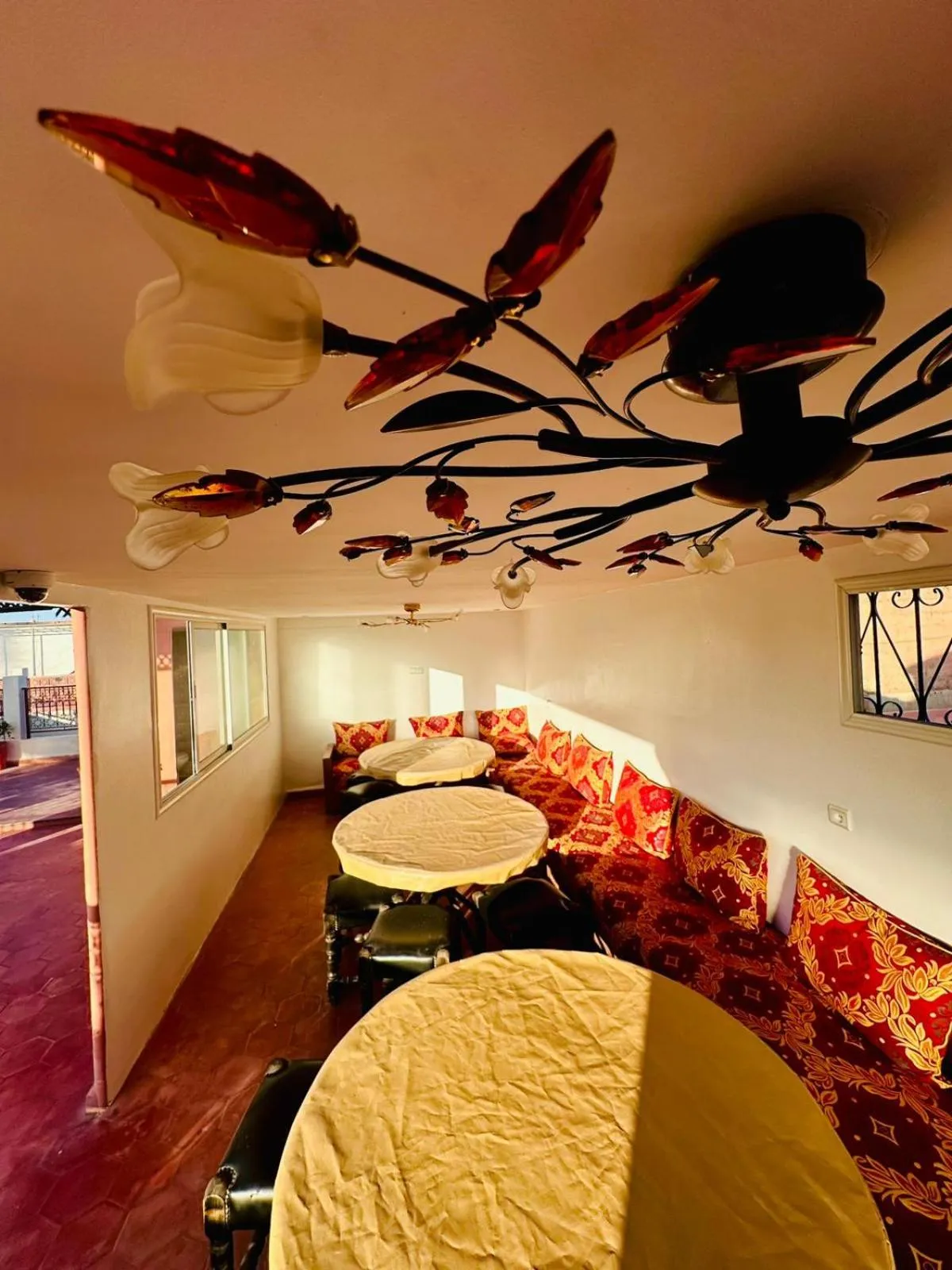 Living room in Riad hotel Cecil