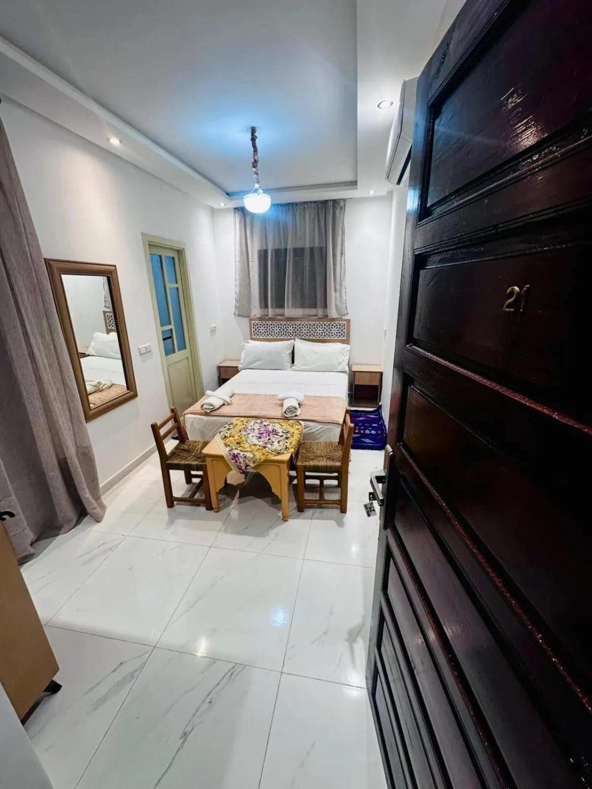 Living room, Bed in Riad hotel Cecil