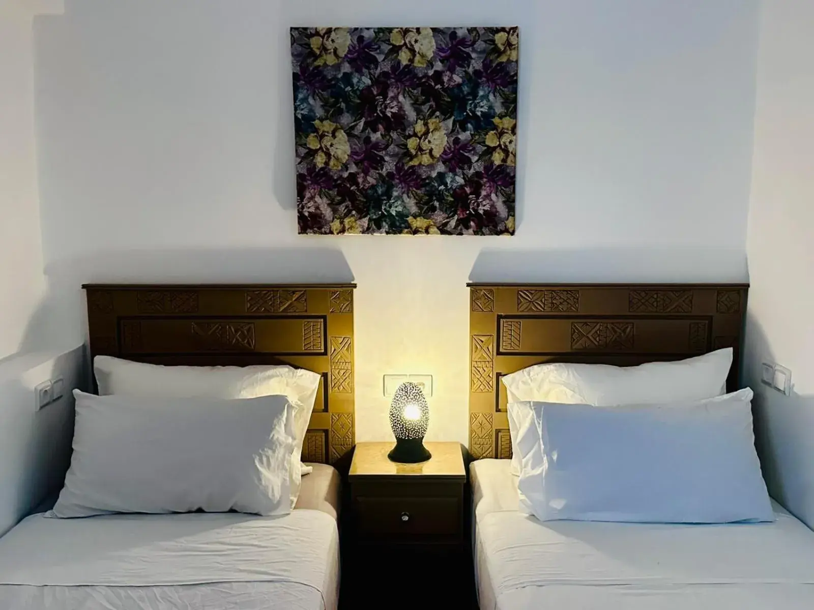 Twin Room with Private Bathroom - single occupancy in Riad hotel Cecil Twin Room with Private Bathroom - single occupancy in Riad hotel Cecil