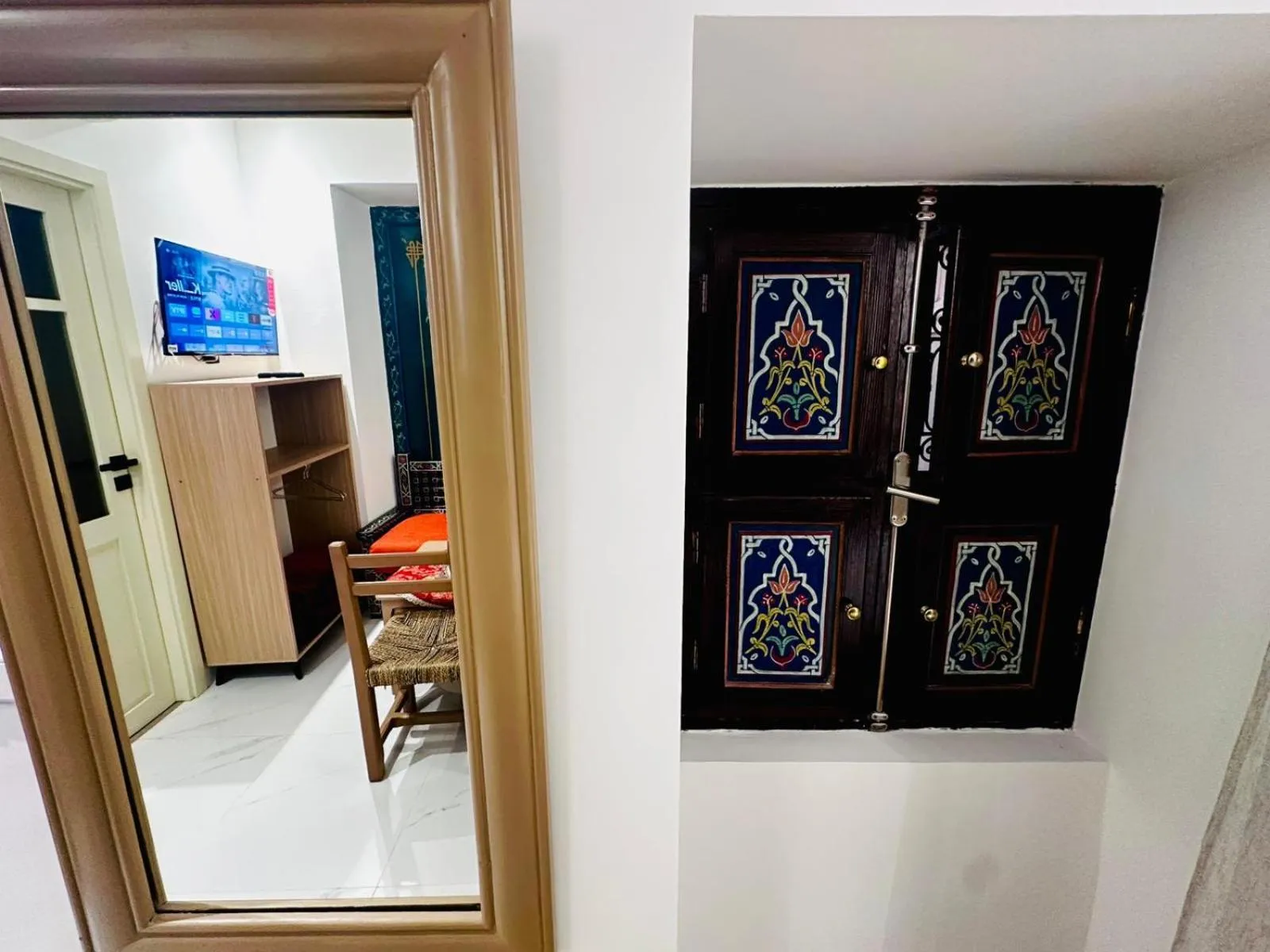 wardrobe in Riad hotel Cecil