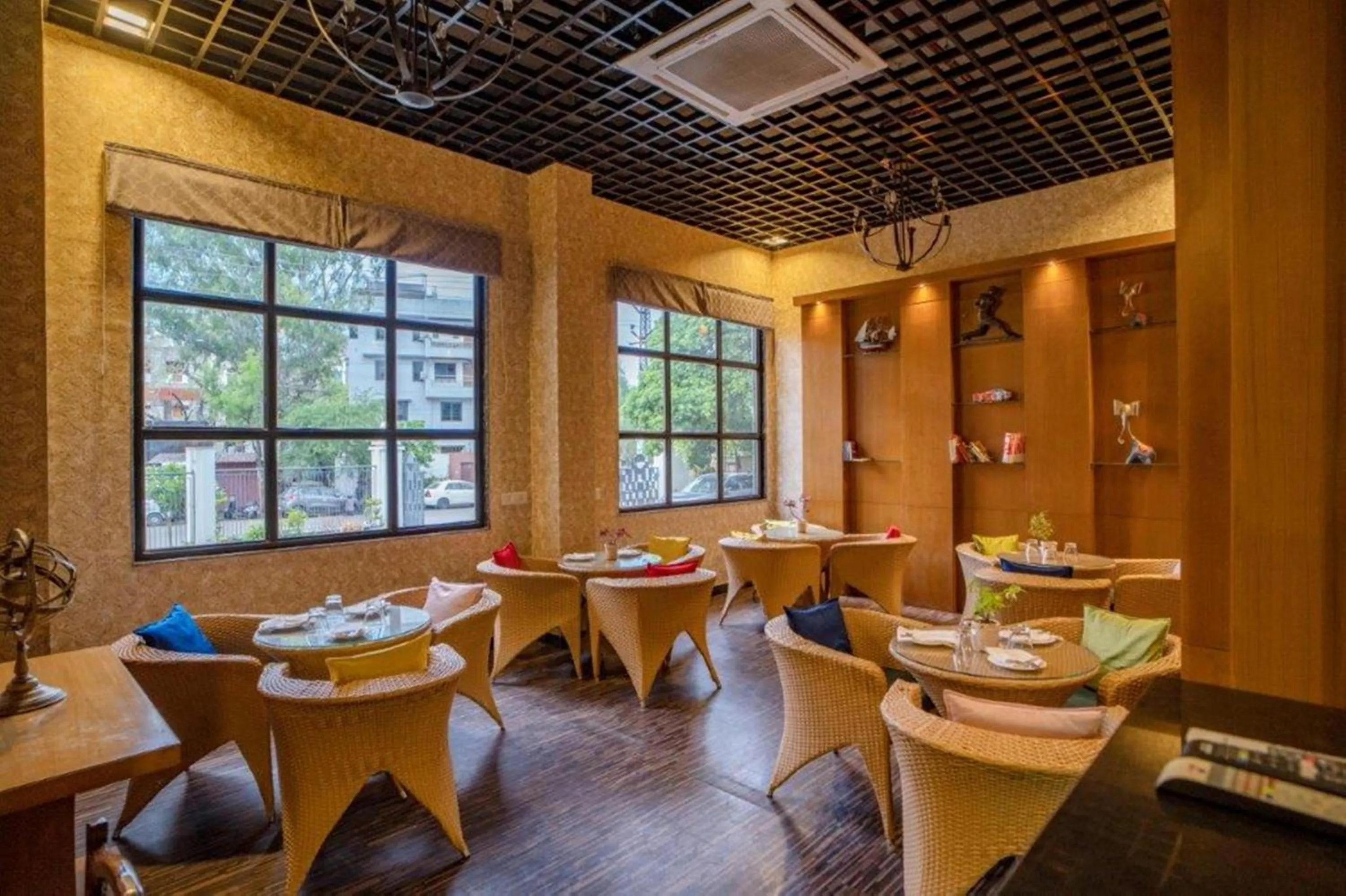 Coffee/tea facilities in Golden Tulip Udaipur