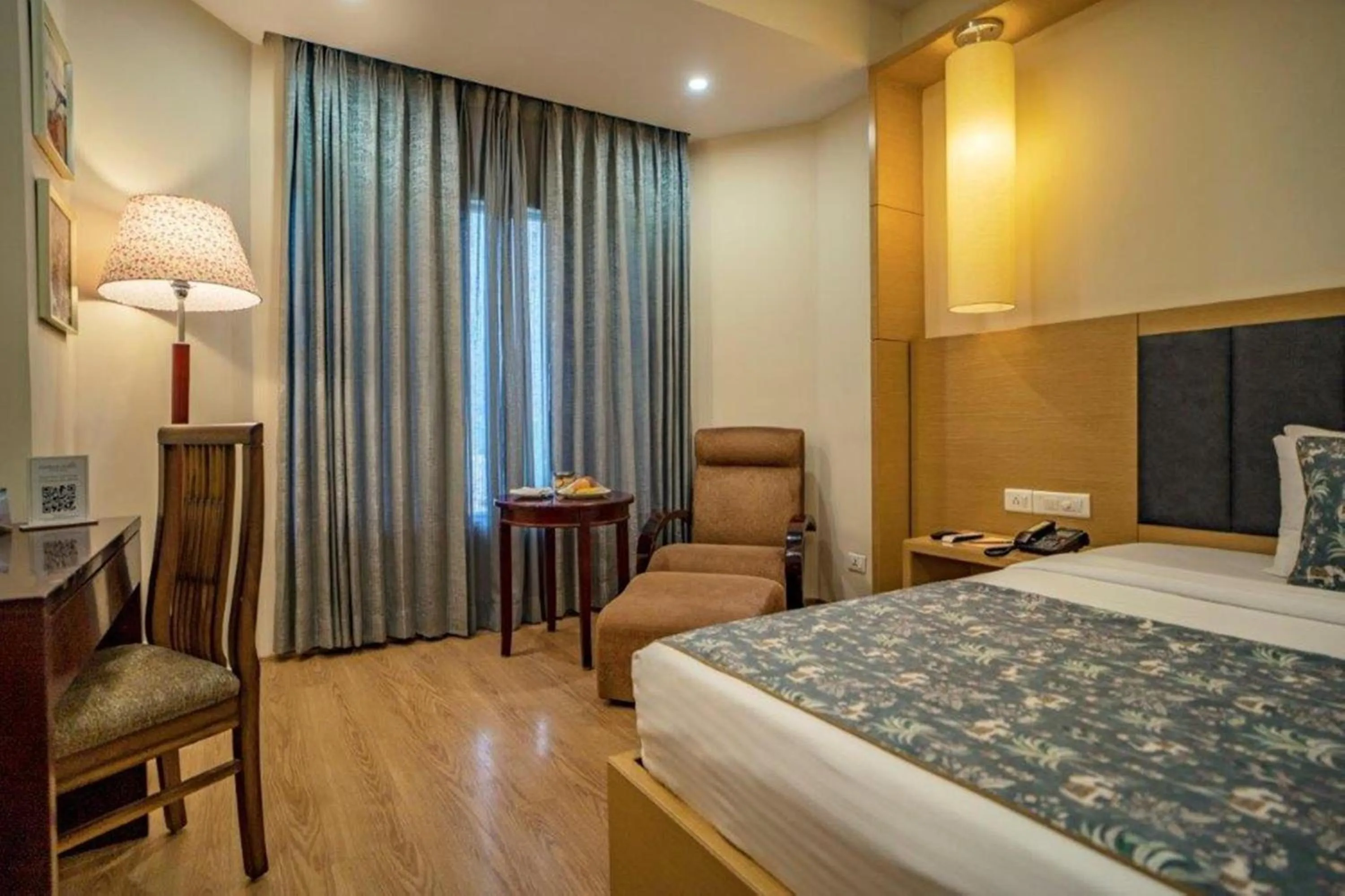 Bedroom in Golden Tulip Udaipur