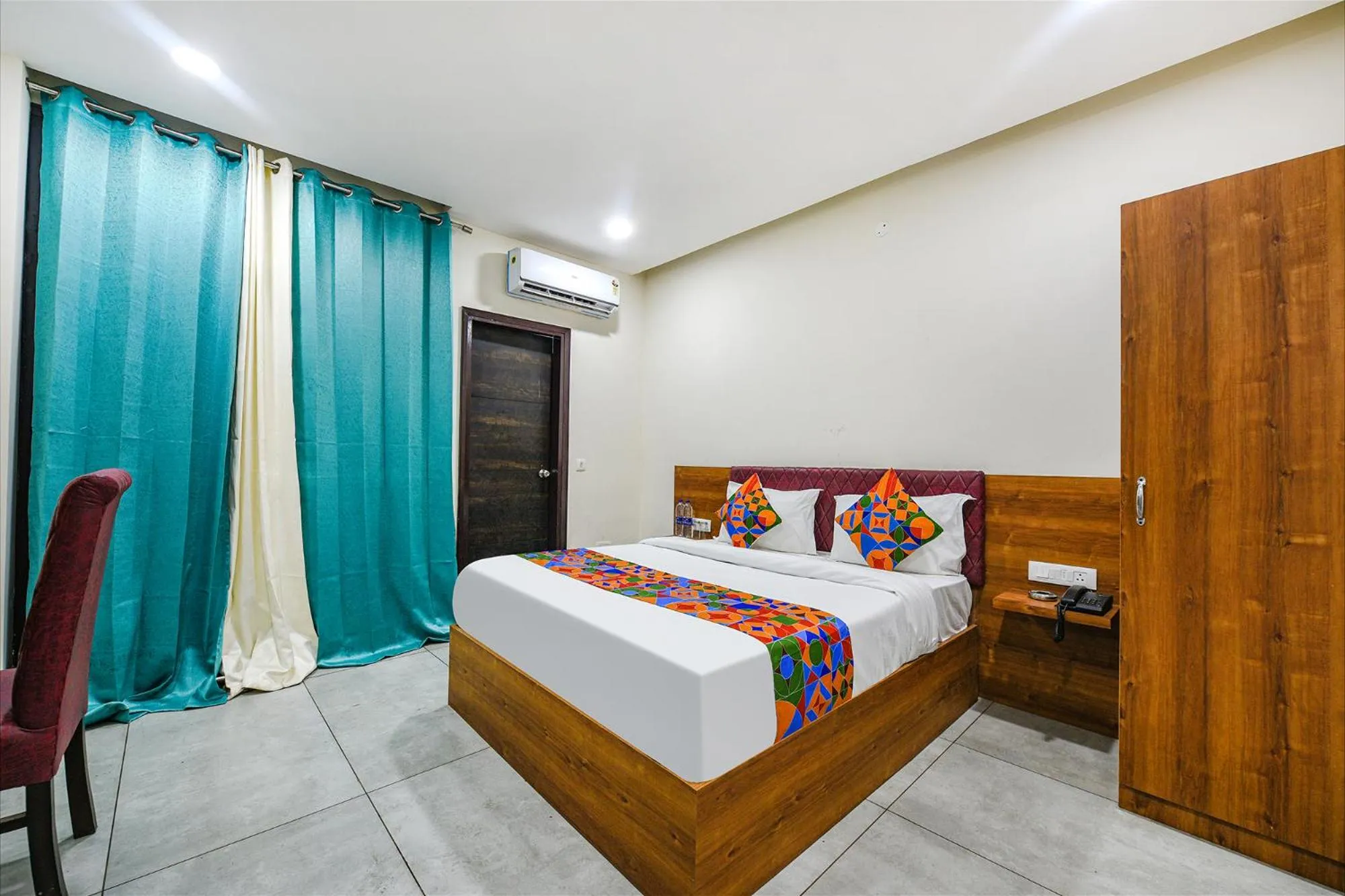 Bed in FabHotel HC Dream Majestic