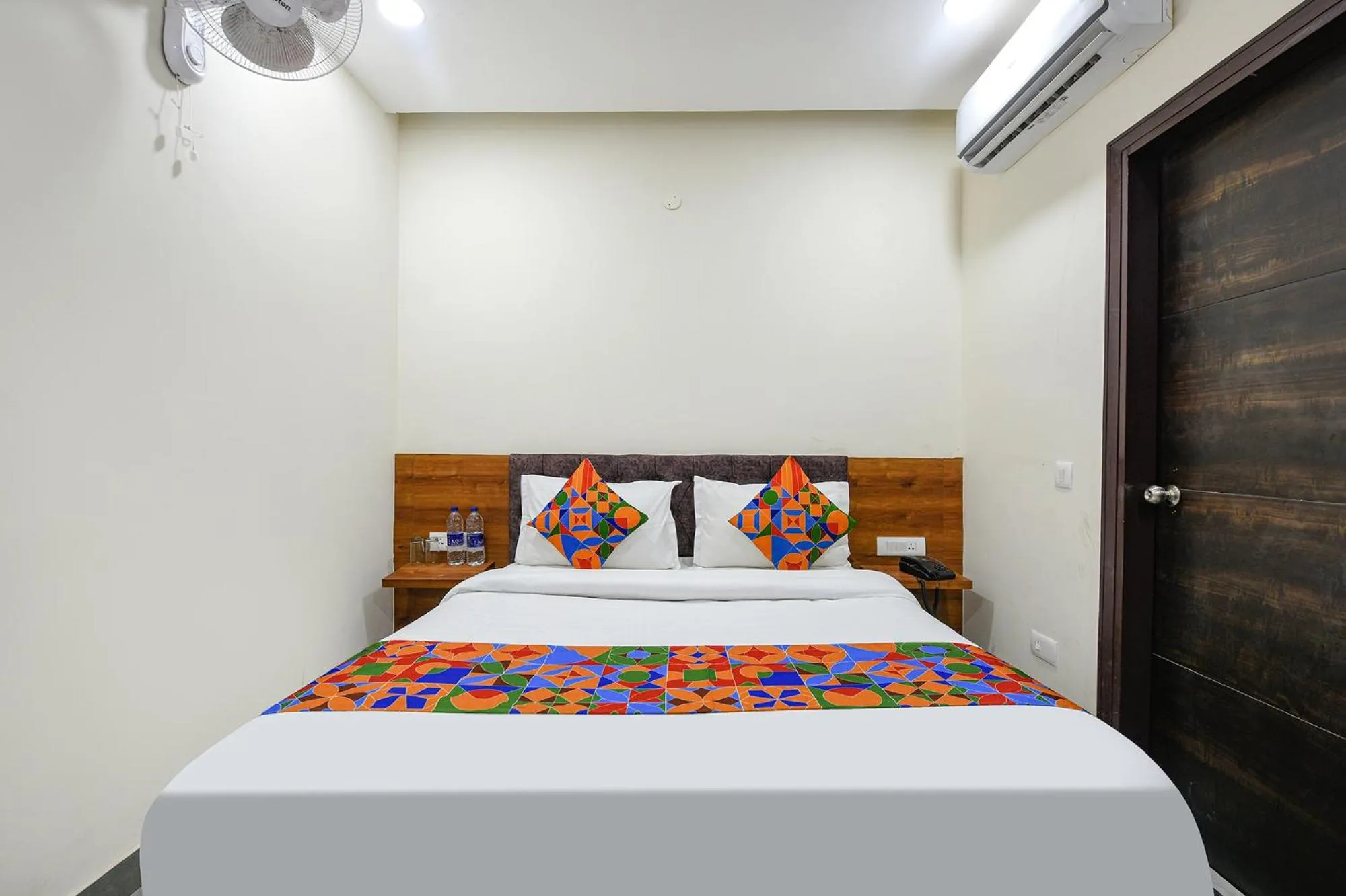 Bed in FabHotel HC Dream Majestic