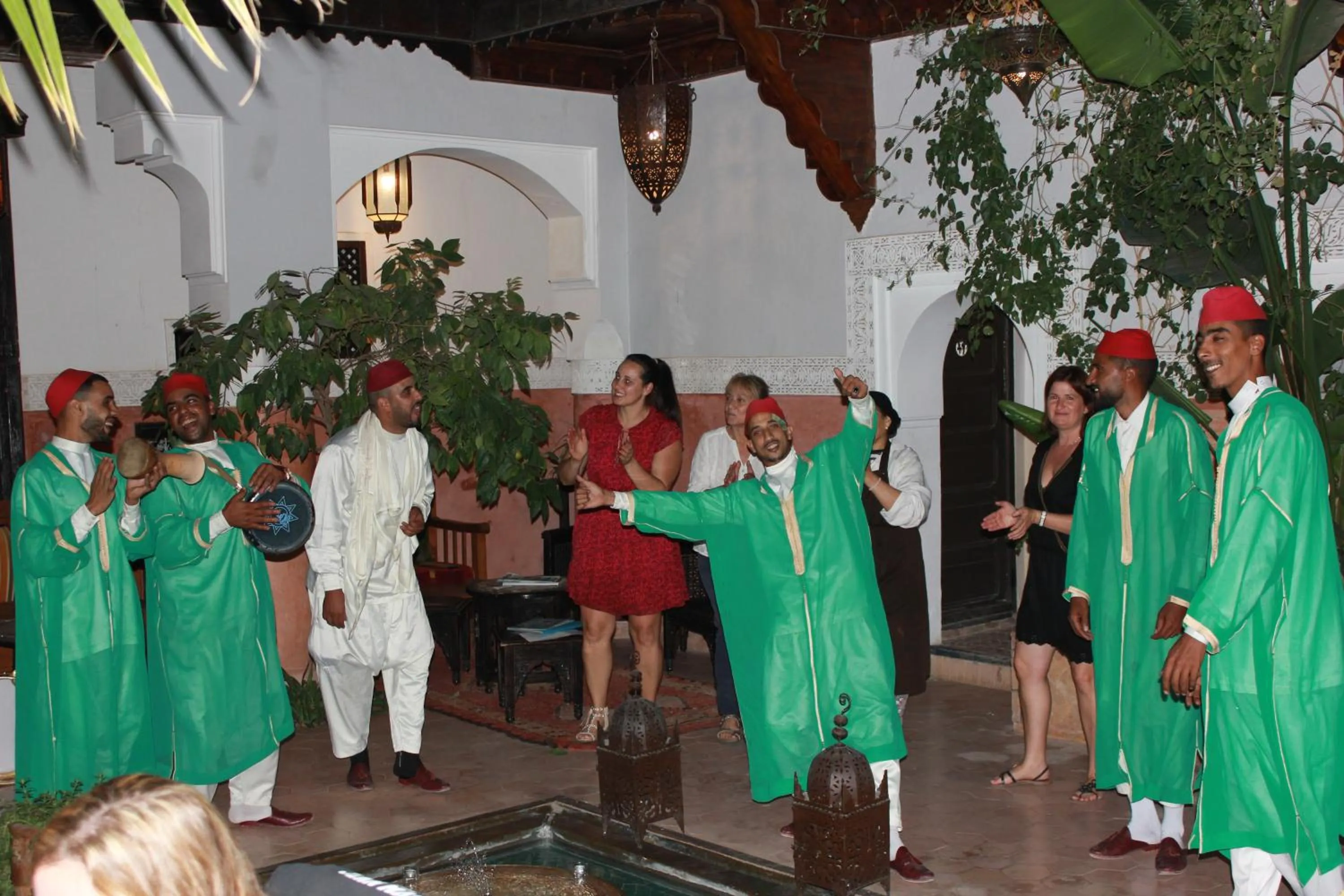 Evening entertainment in Riad Jnan El Cadi