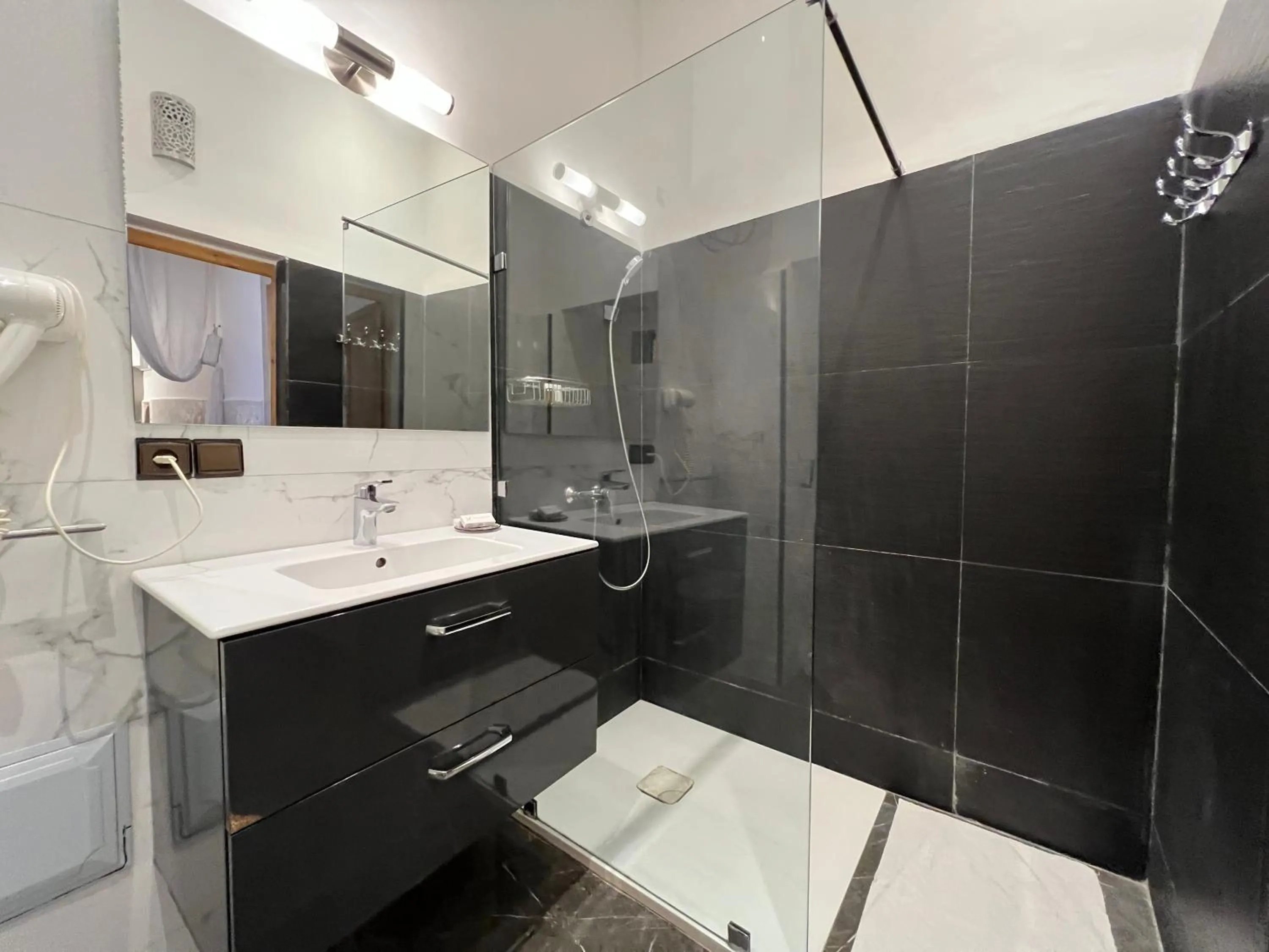 Bedroom in Riad Jnan El Cadi