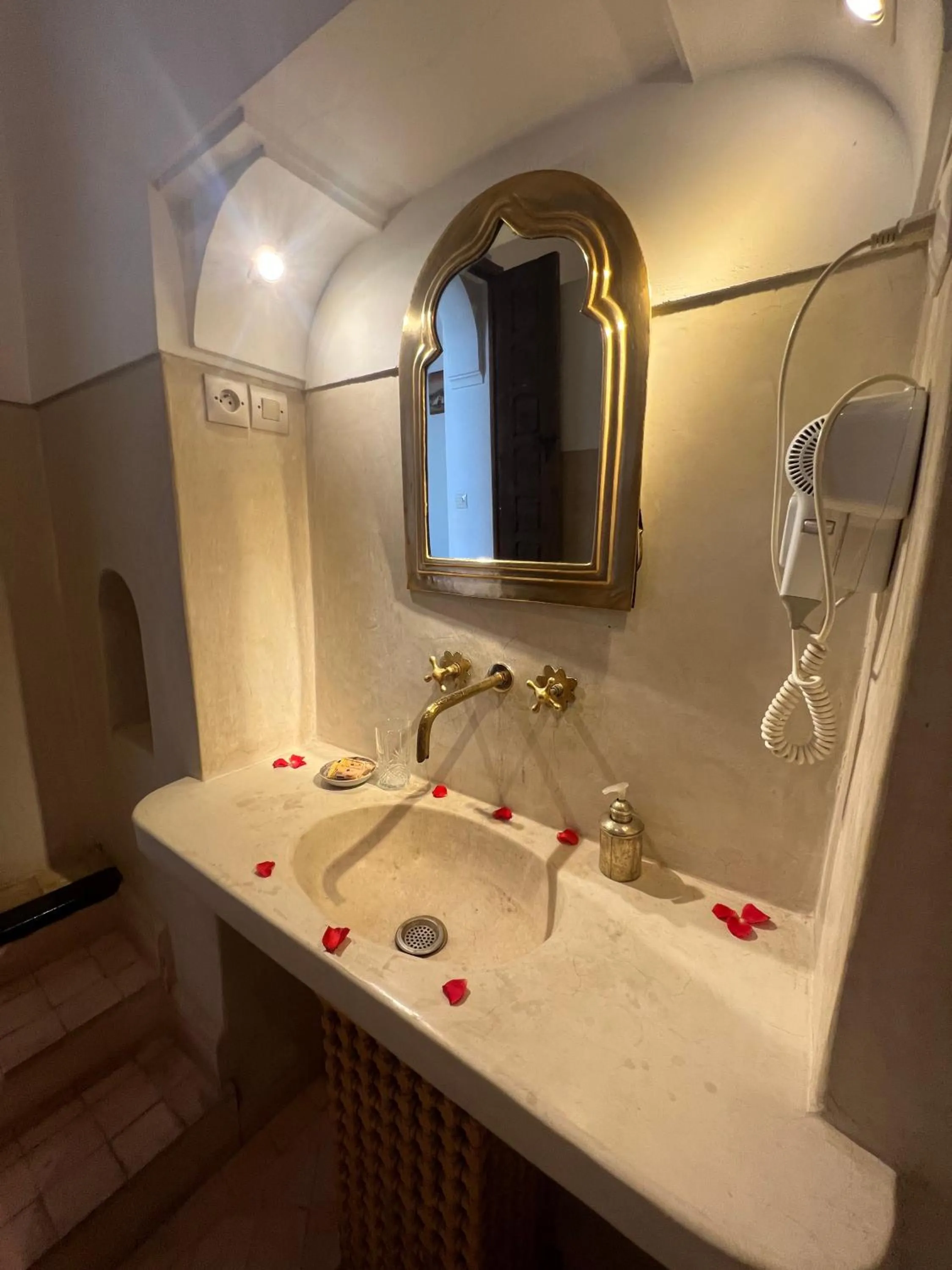 Bathroom in Riad Jnan El Cadi