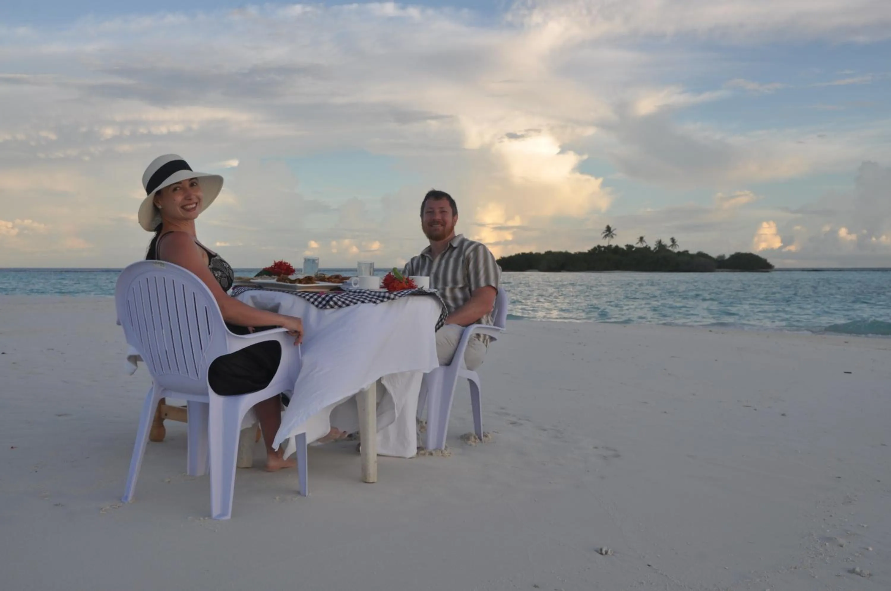 Restaurant/places to eat in Rasdhoo Coralville