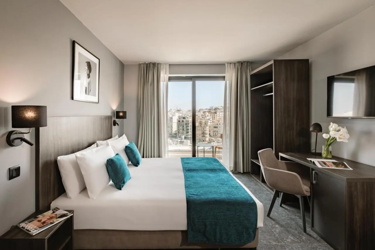 Bed in Spinola Hotel