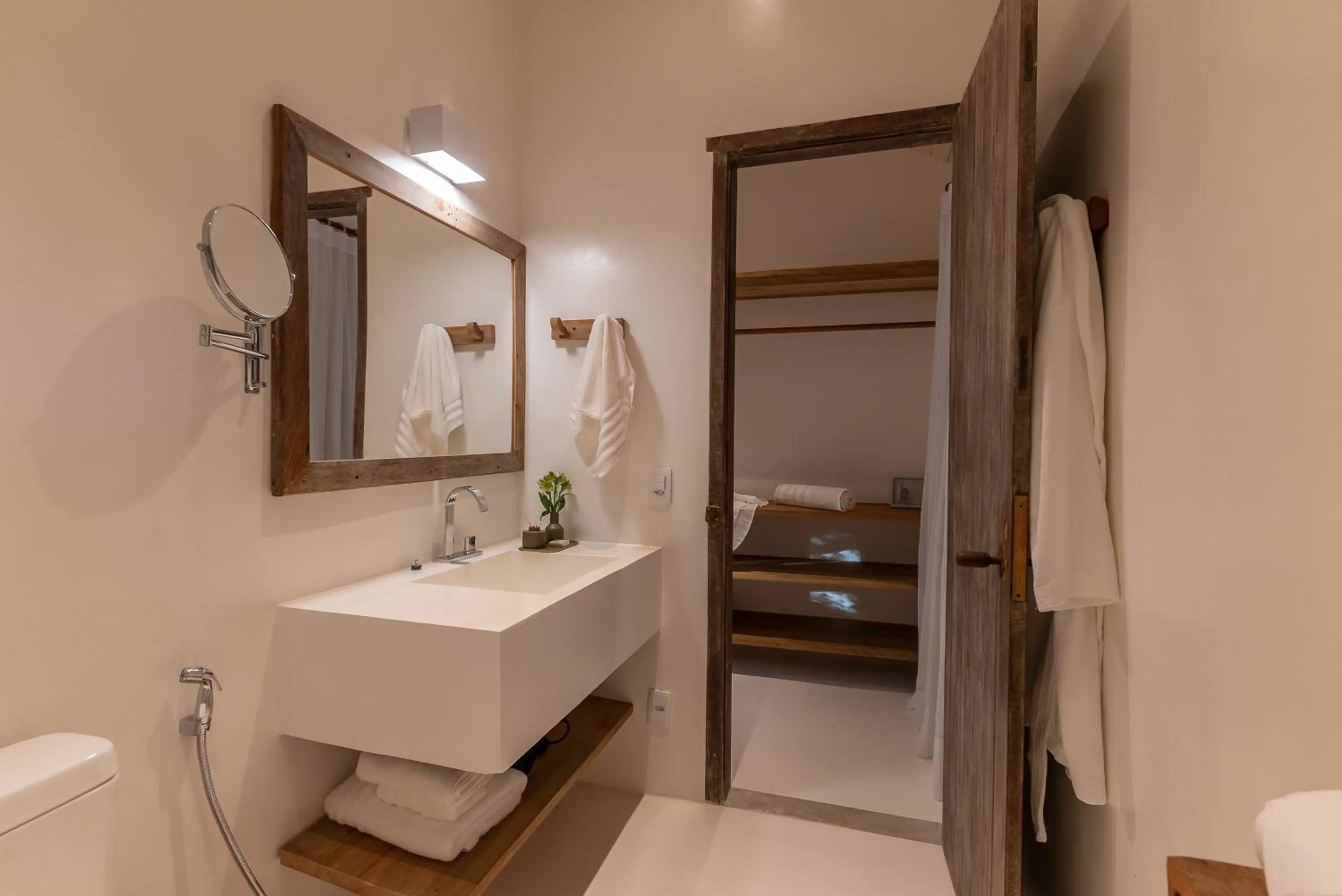 Toilet in Hotel Vila São João