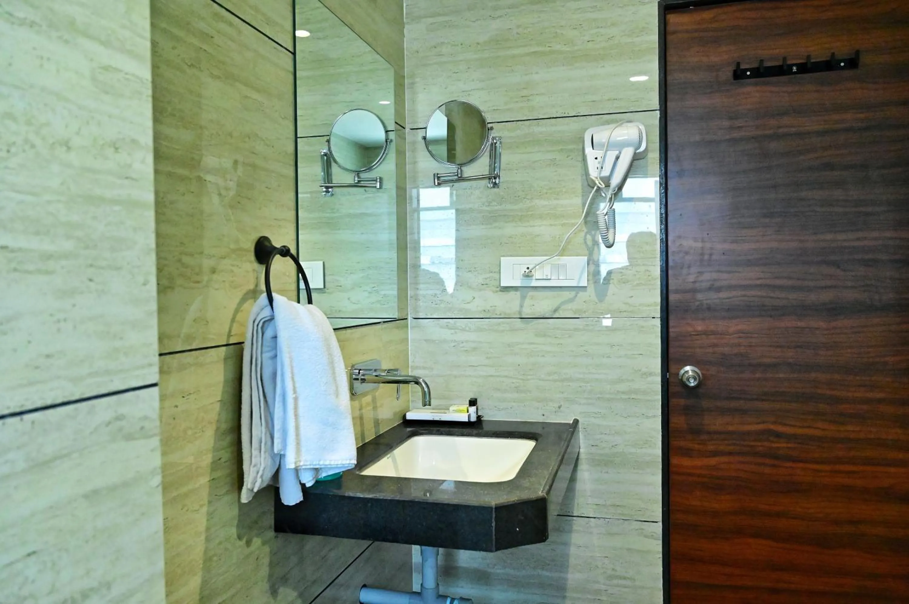 Bathroom in The One Hotel Nashik