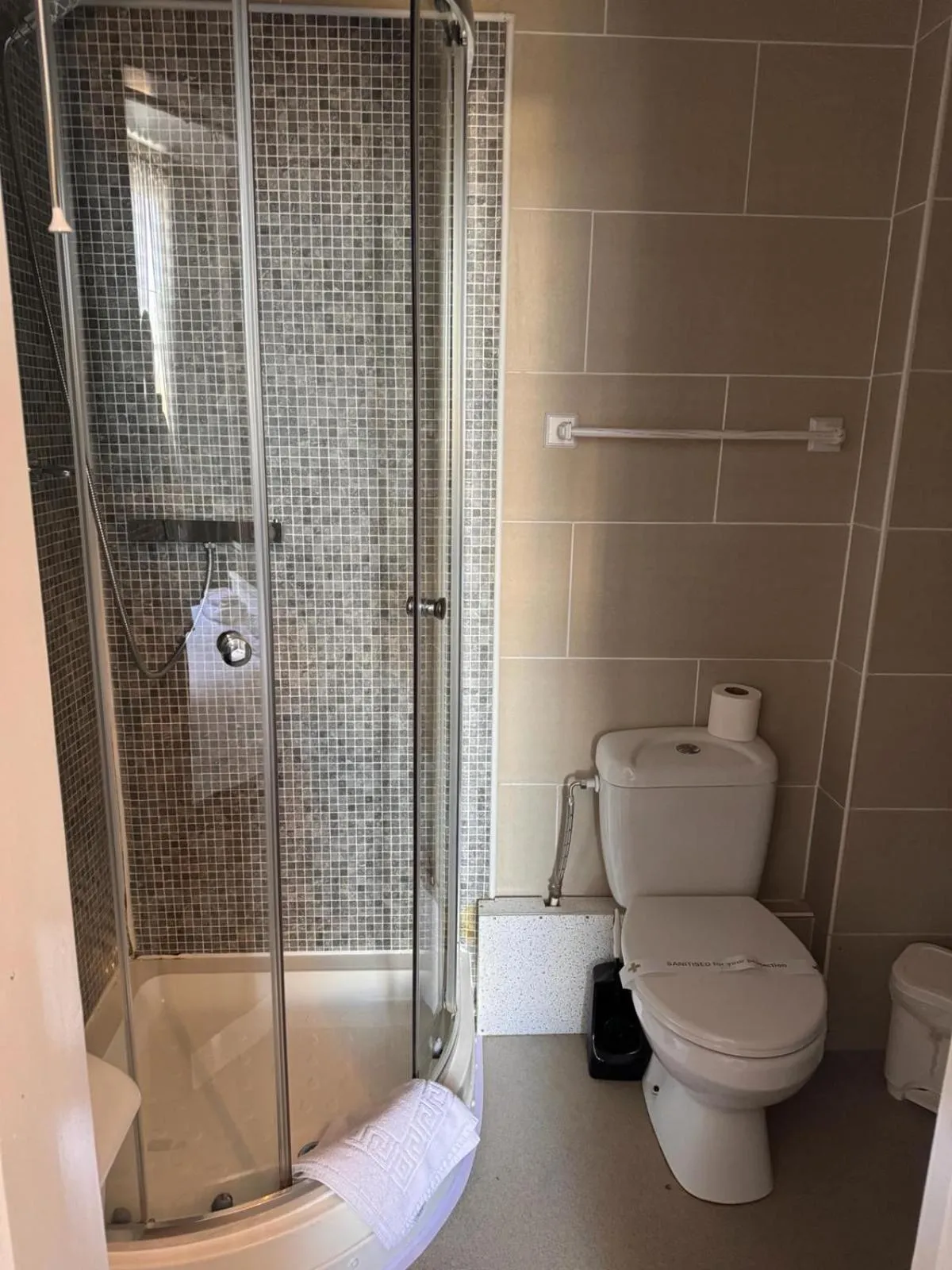 Shower in Waterfront Hotel