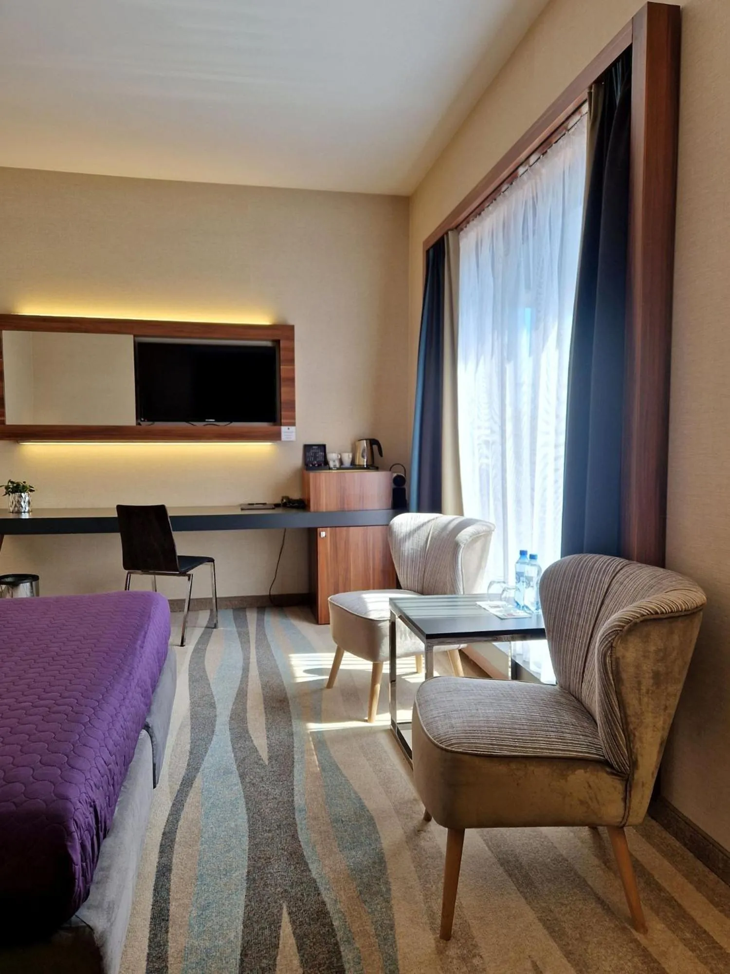 Bedroom in Warsaw Plaza Hotel