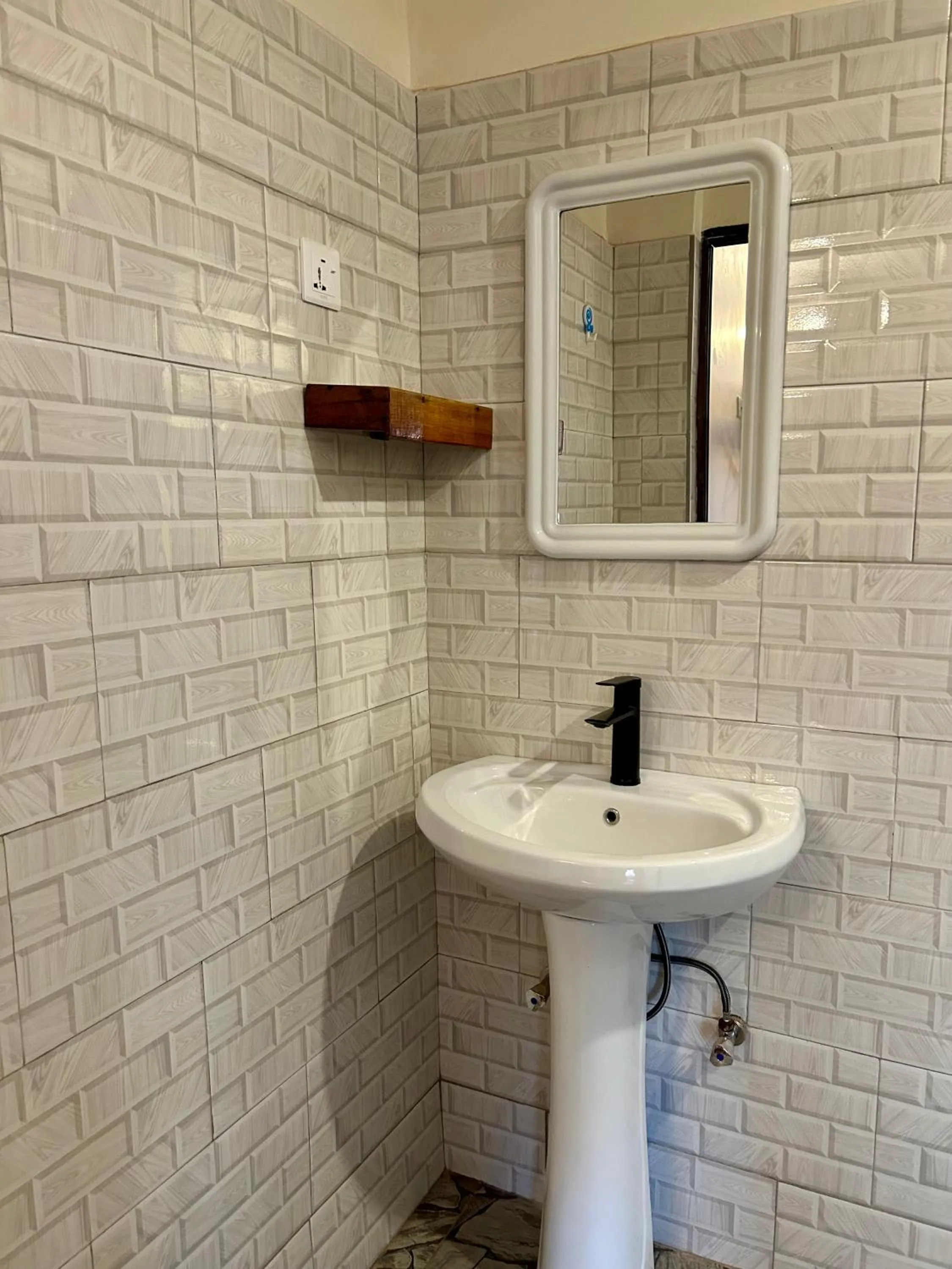 Bathroom in Patamu Restaurants Lodge & Safaris